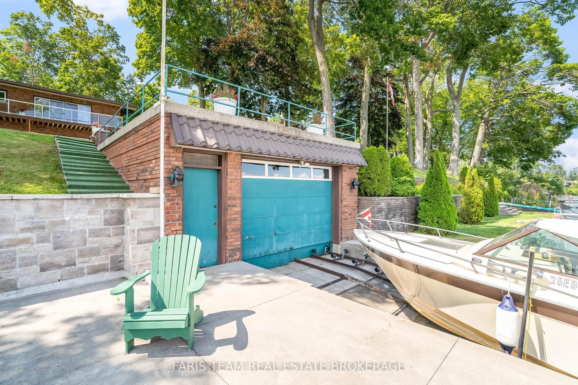 1 Southwood Circle