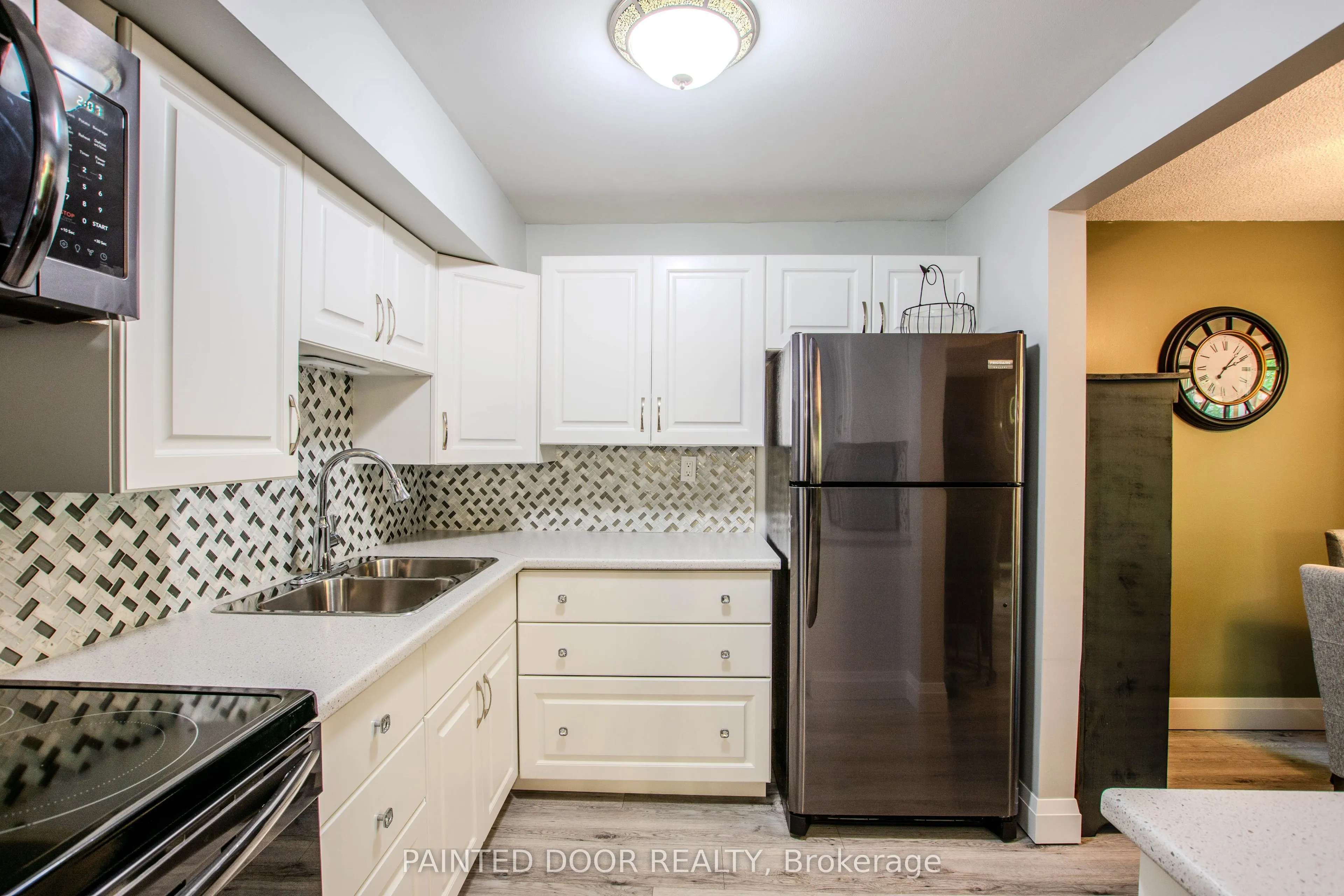 48 Shadowood Road, #8