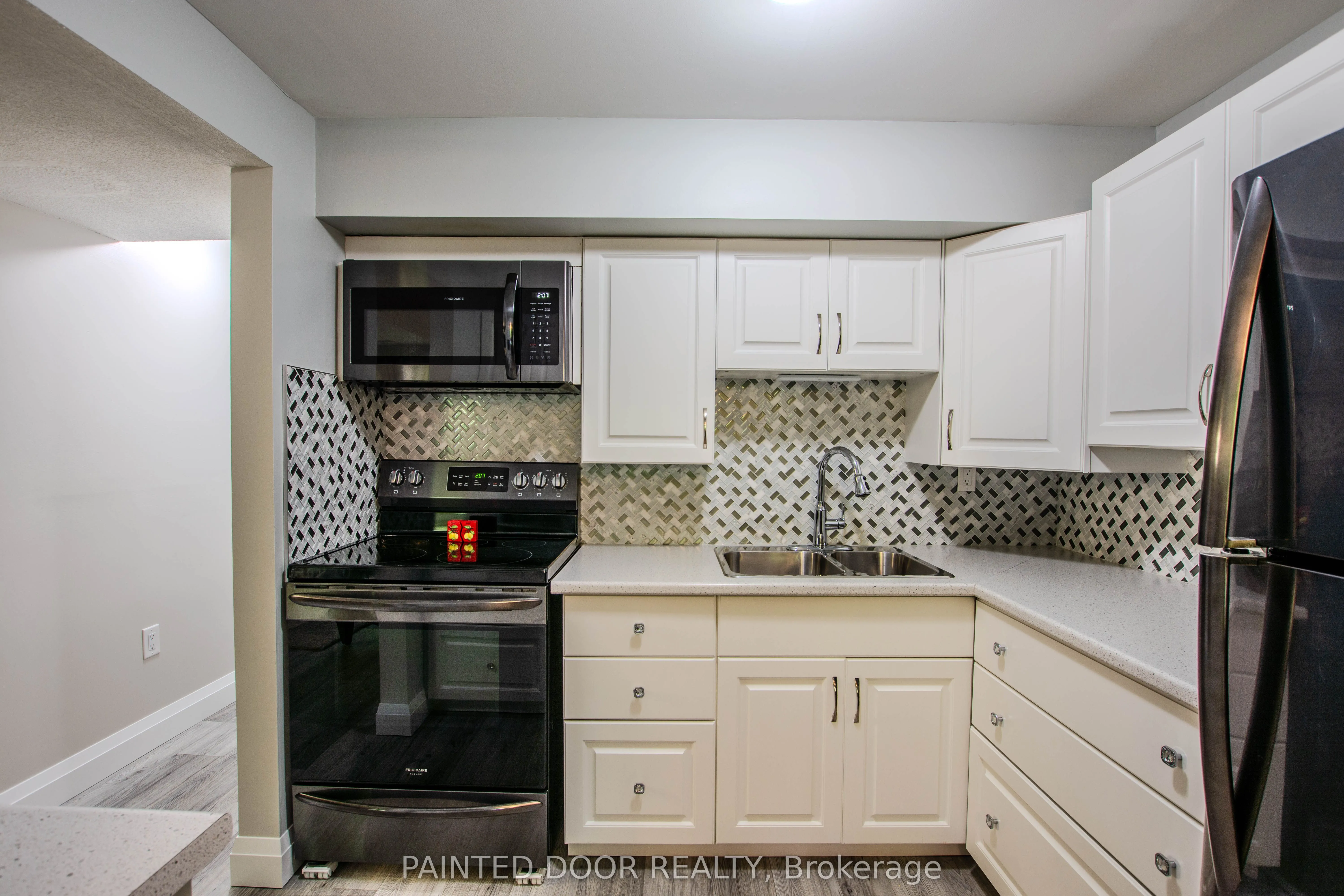 48 Shadowood Road, #8