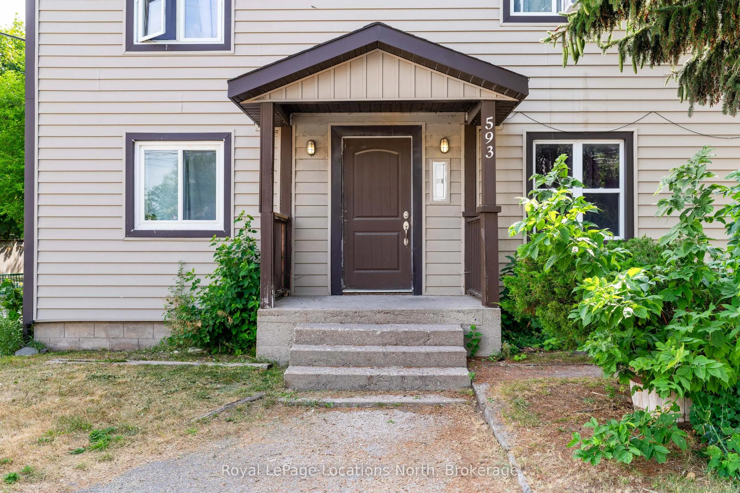 593 HURONTARIO Street