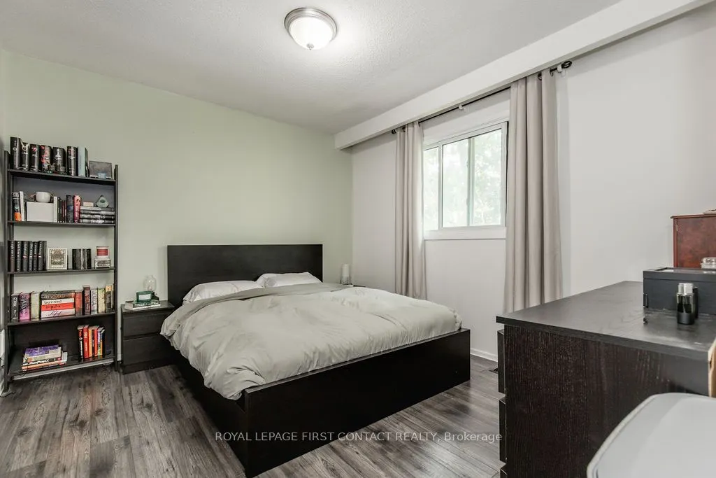 1095 Mississaga Street W, #10