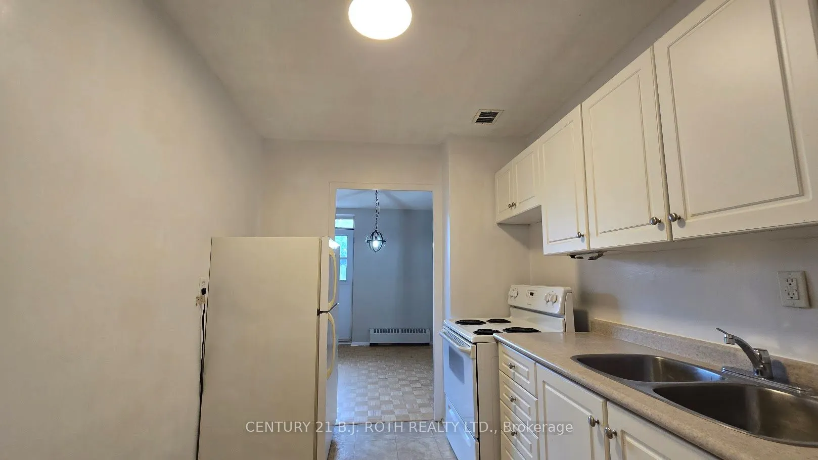 37 Peel Street, #405