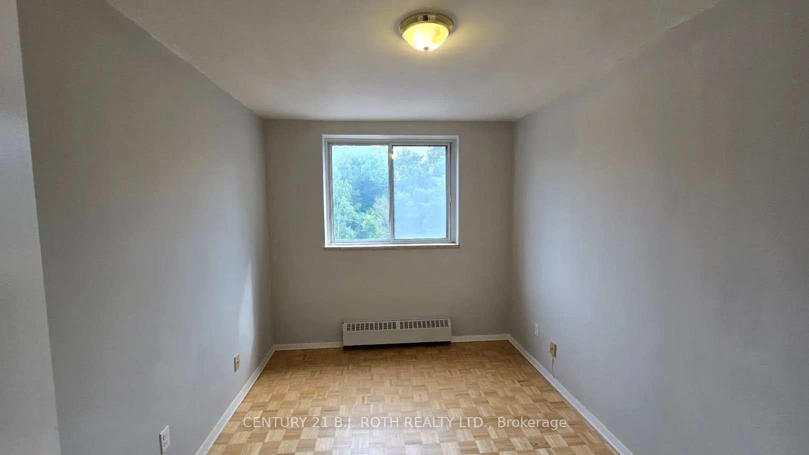 37 Peel Street, #405