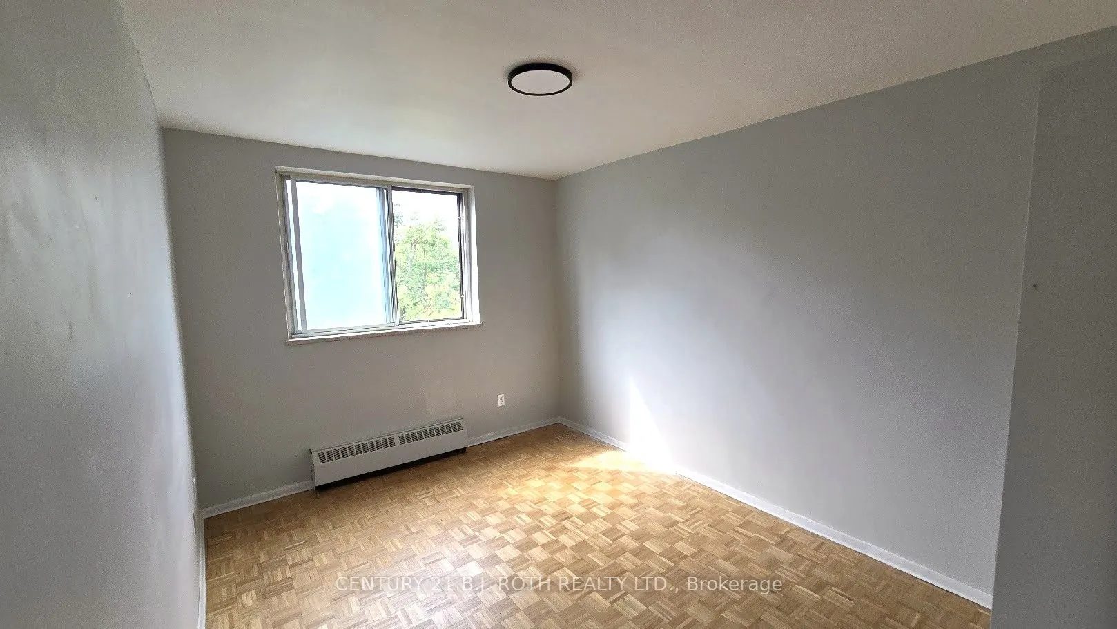 37 Peel Street, #507