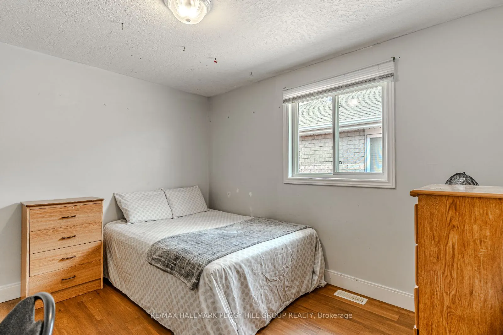 9 Buggs Gate