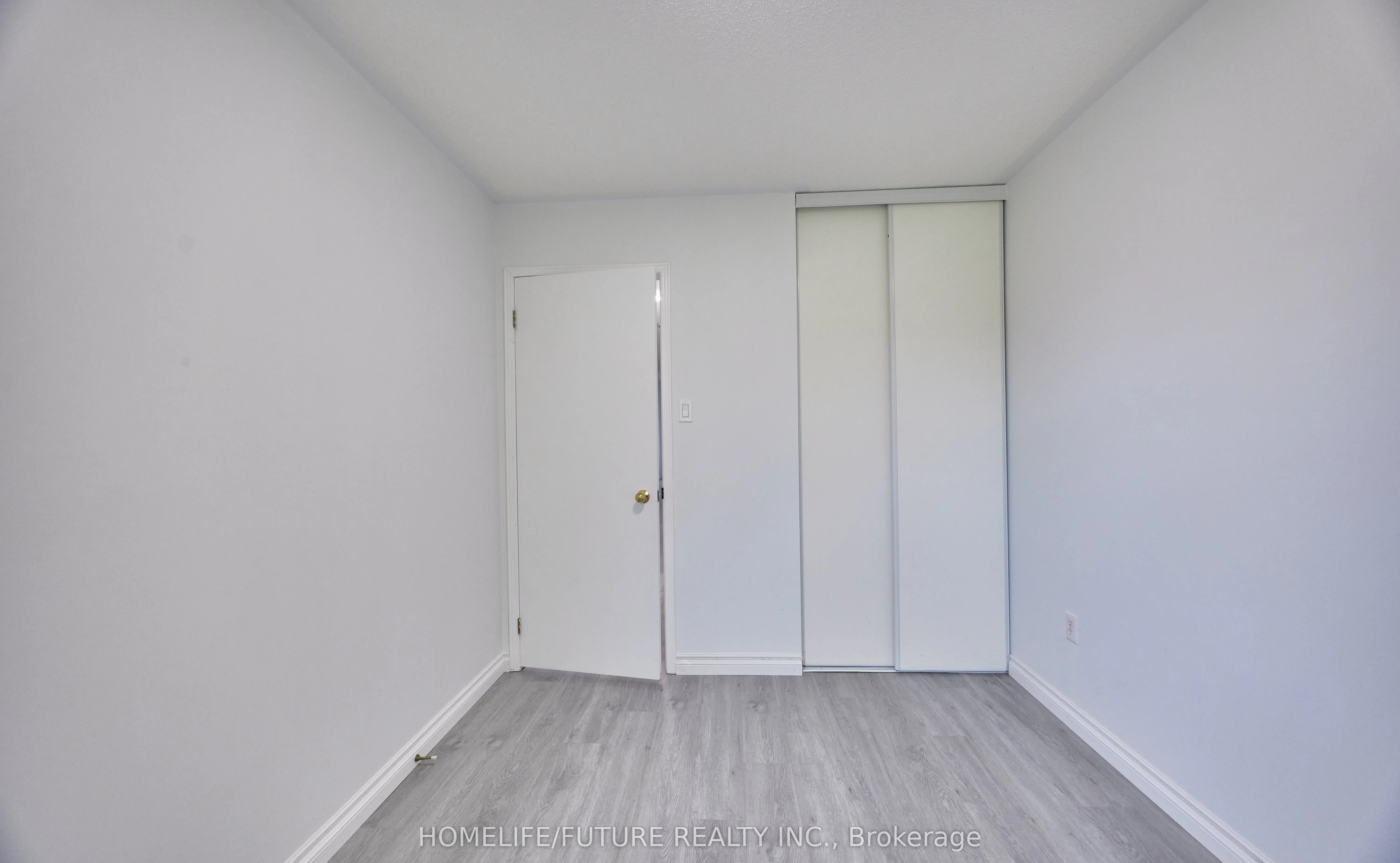 6 Pickett Crescent
