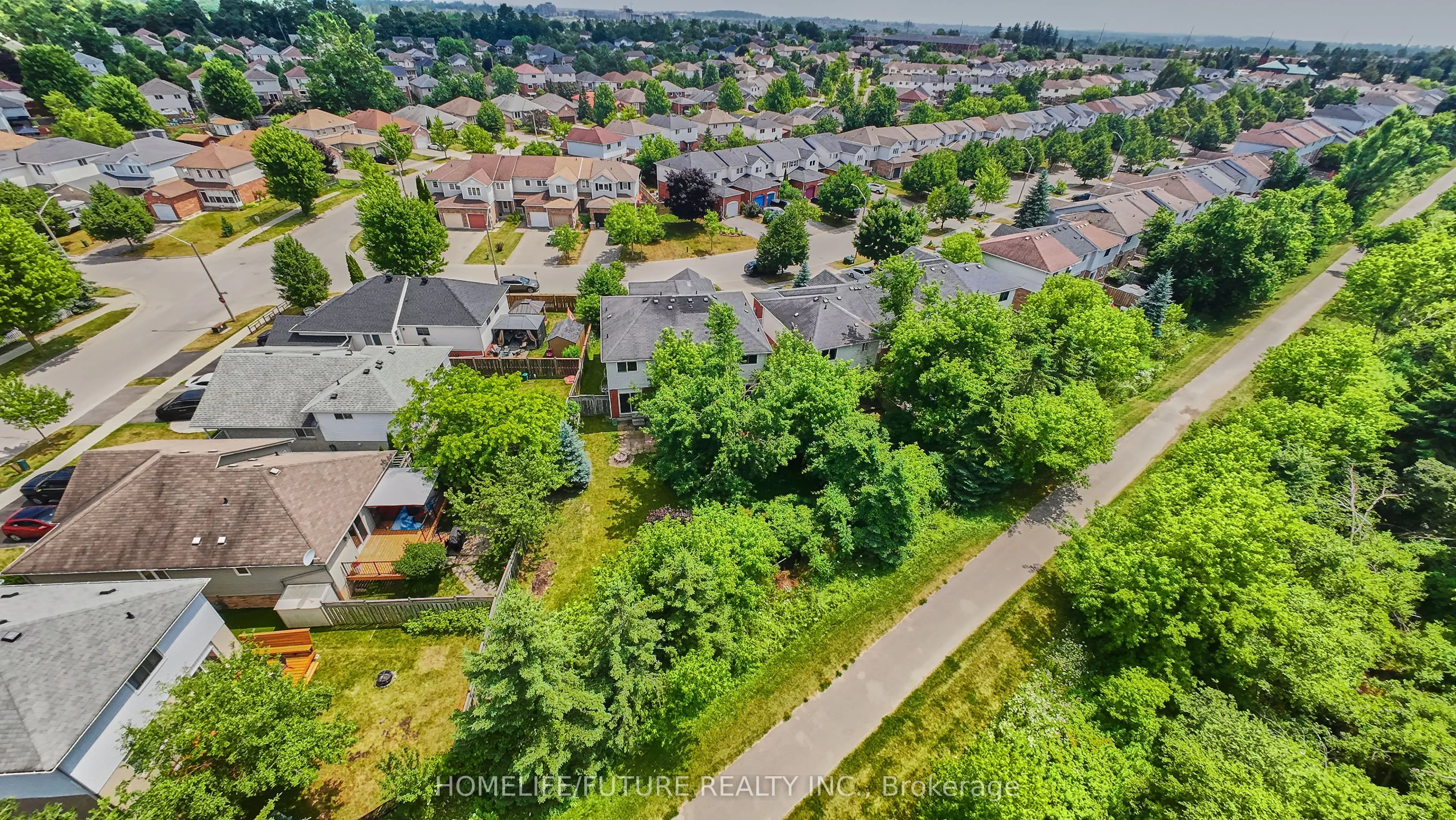 6 Pickett Crescent