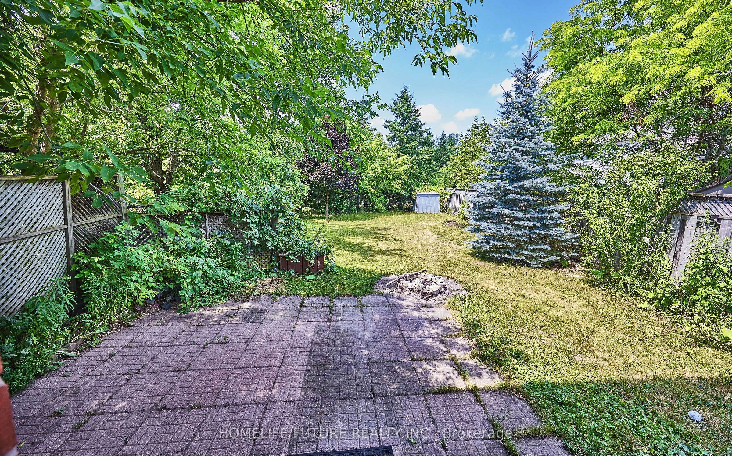 6 Pickett Crescent