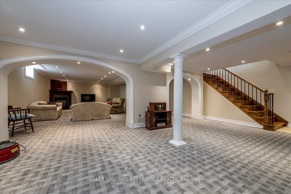 34 Heatherwood Drive