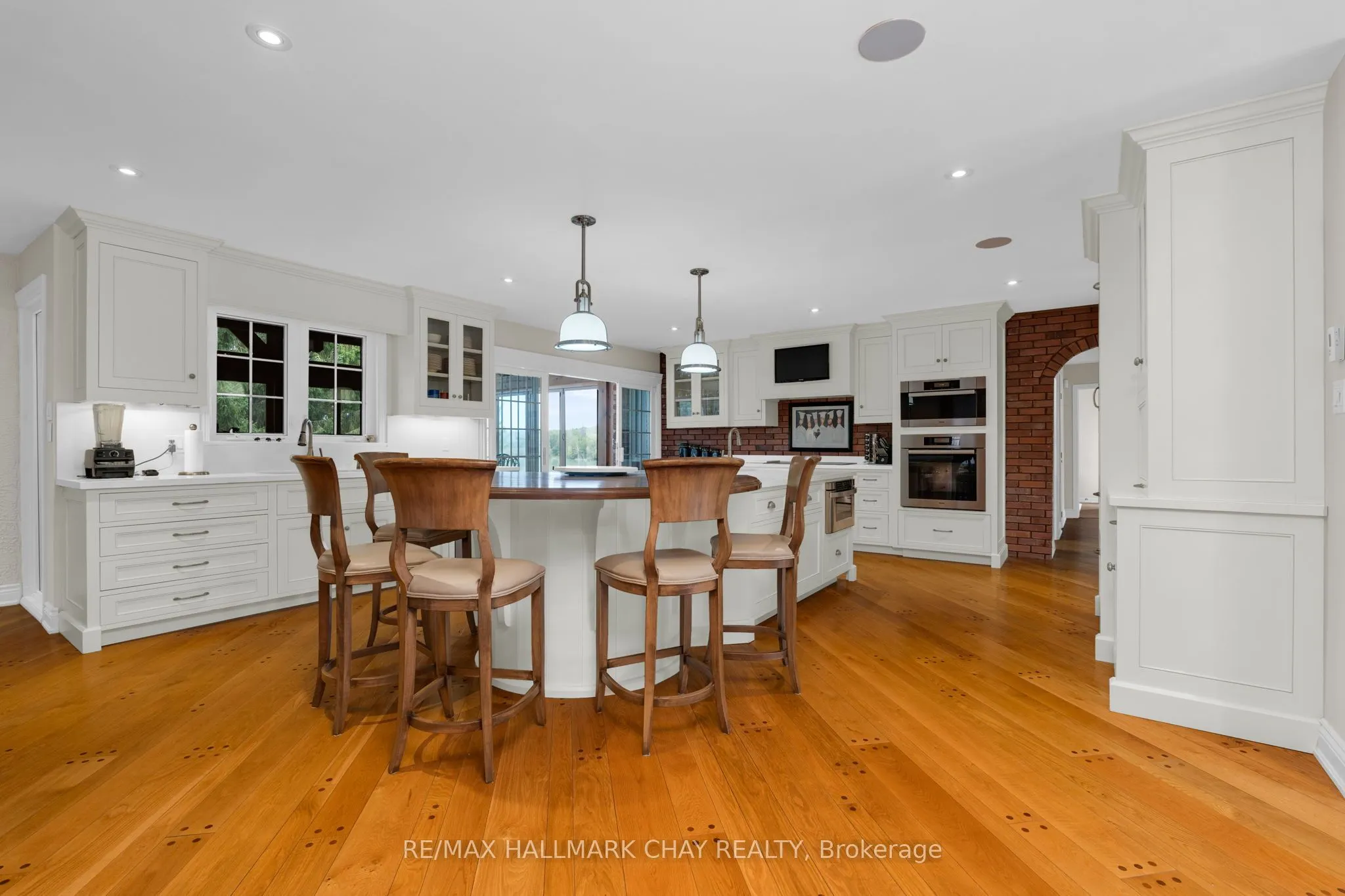1290 Golf Course Road