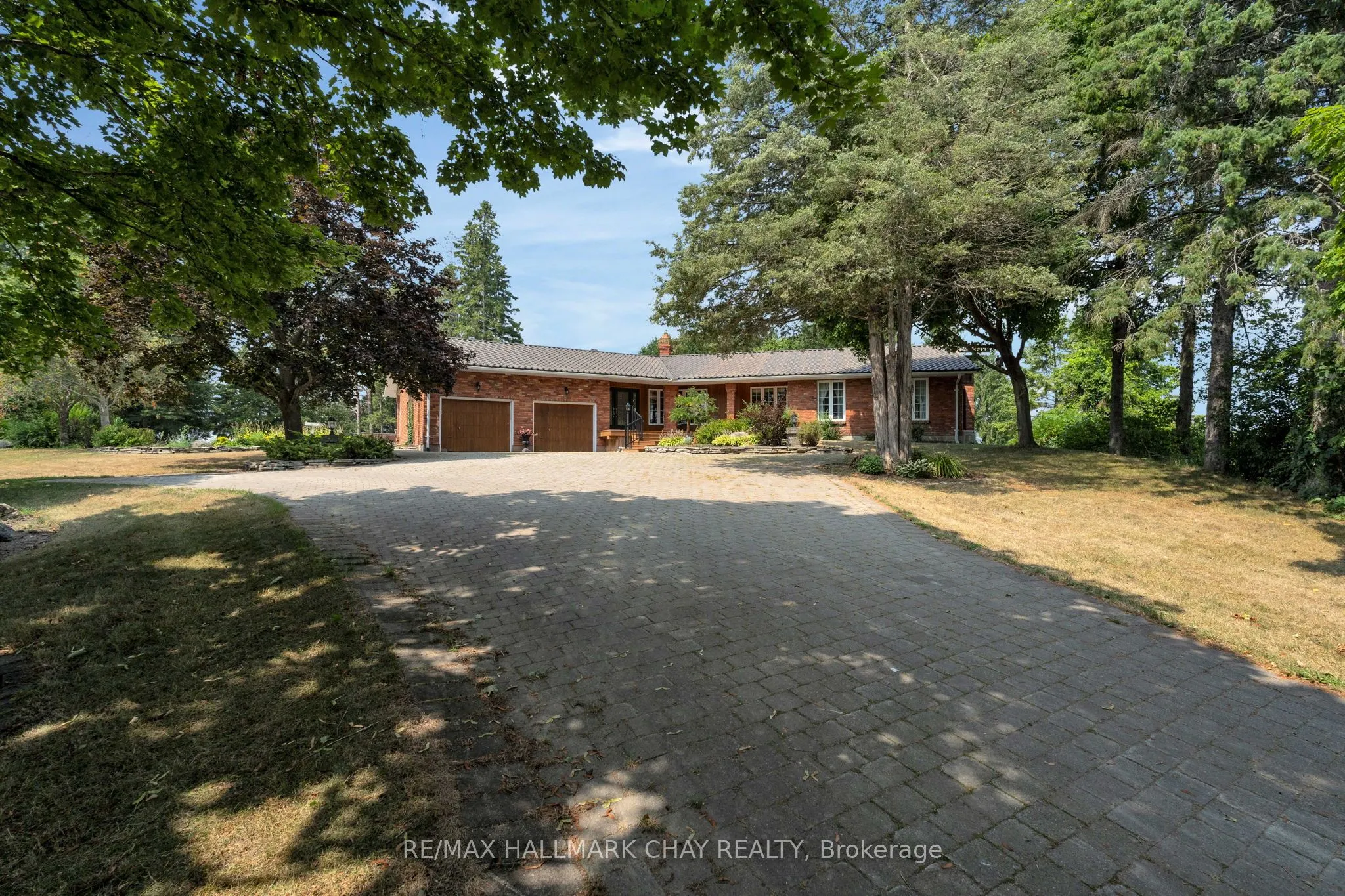 1290 Golf Course Road