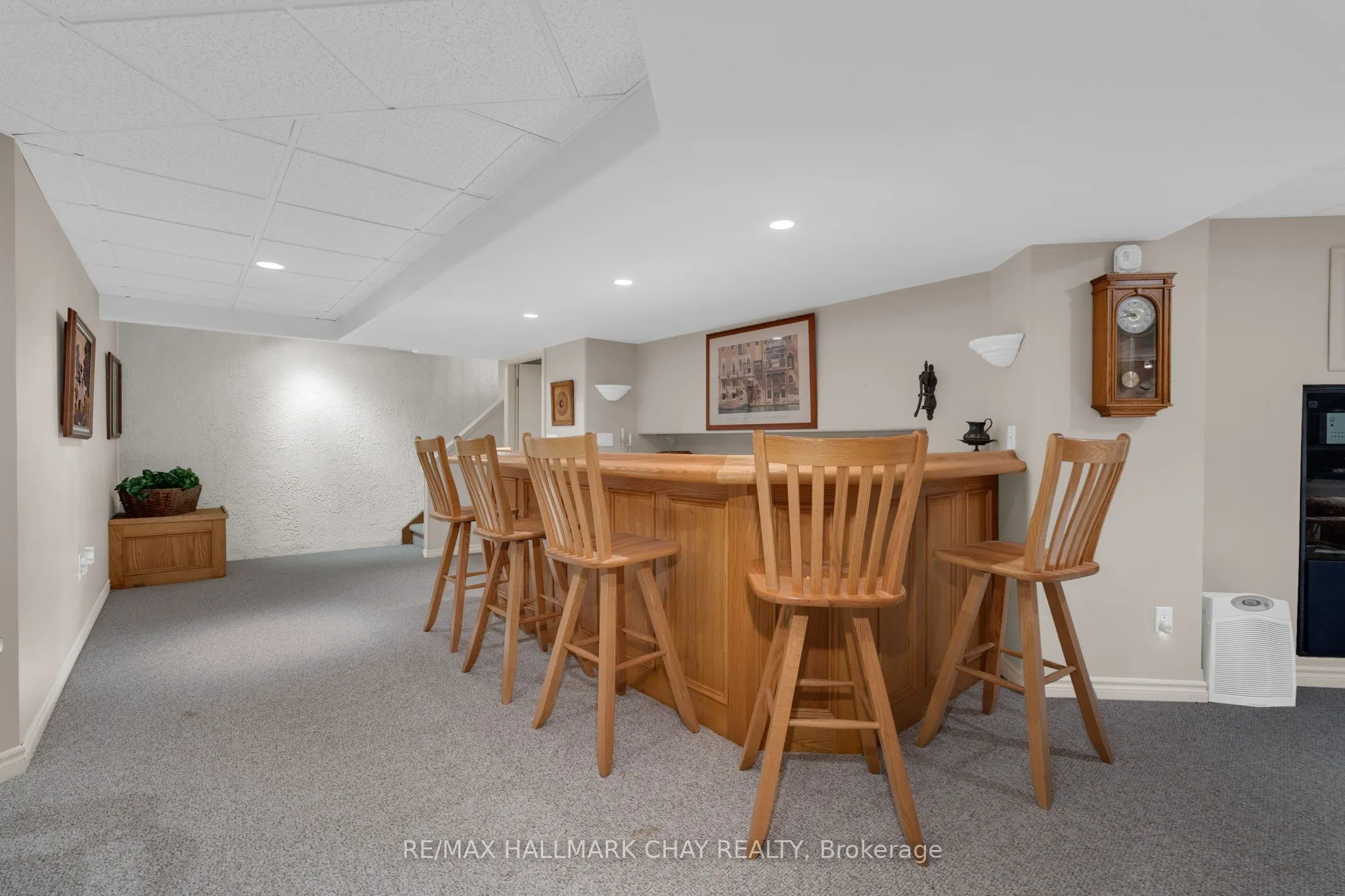 1290 Golf Course Road