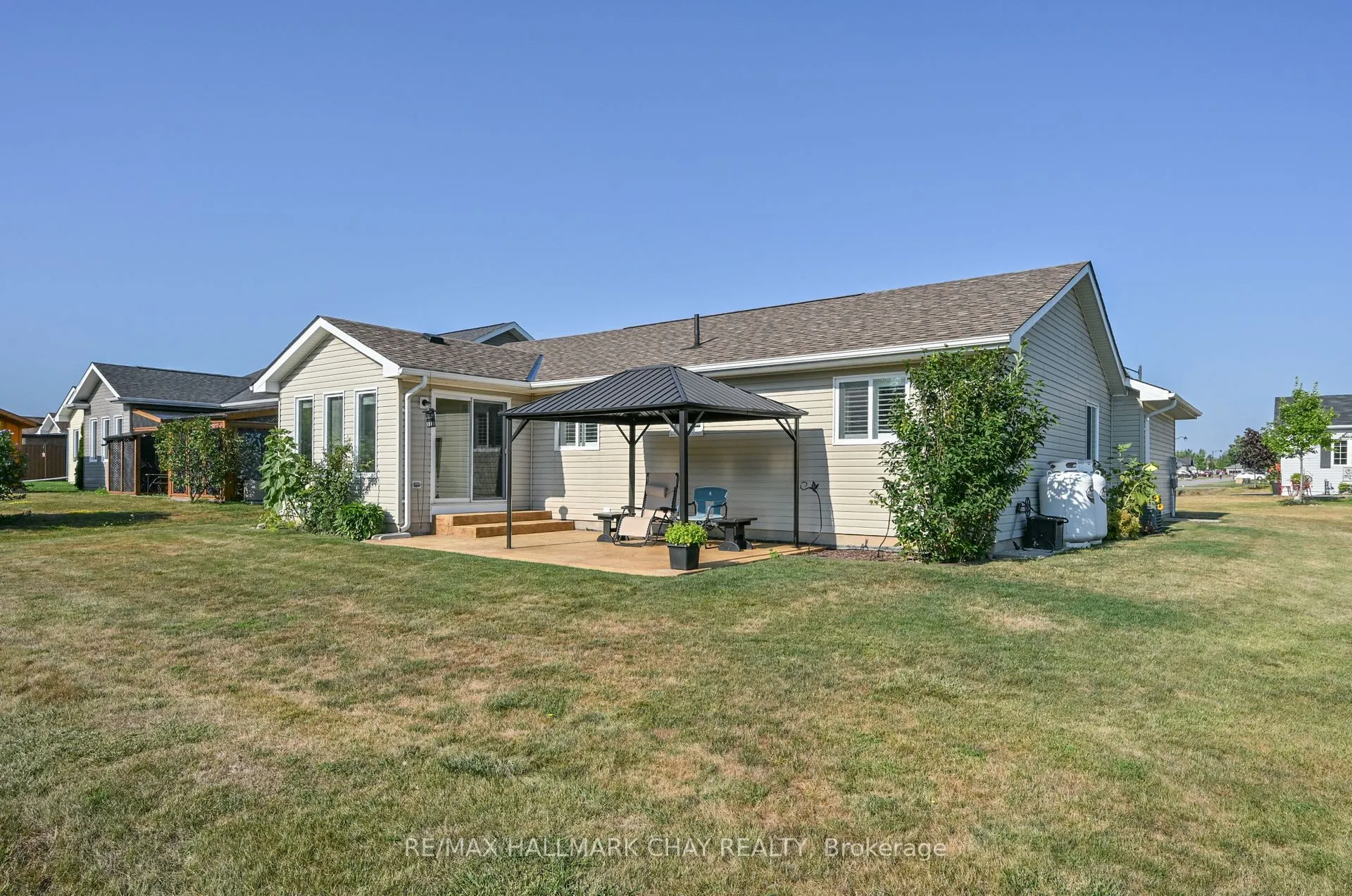 23 Sinclair Crescent