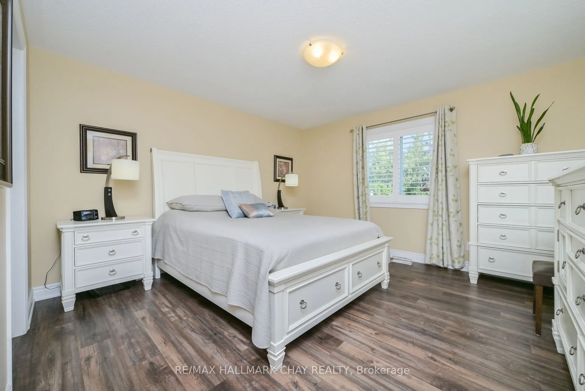23 Sinclair Crescent