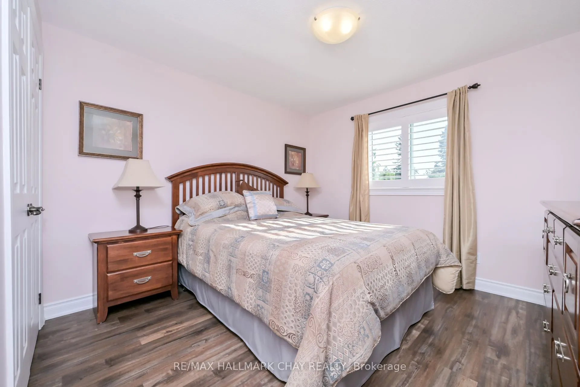 23 Sinclair Crescent