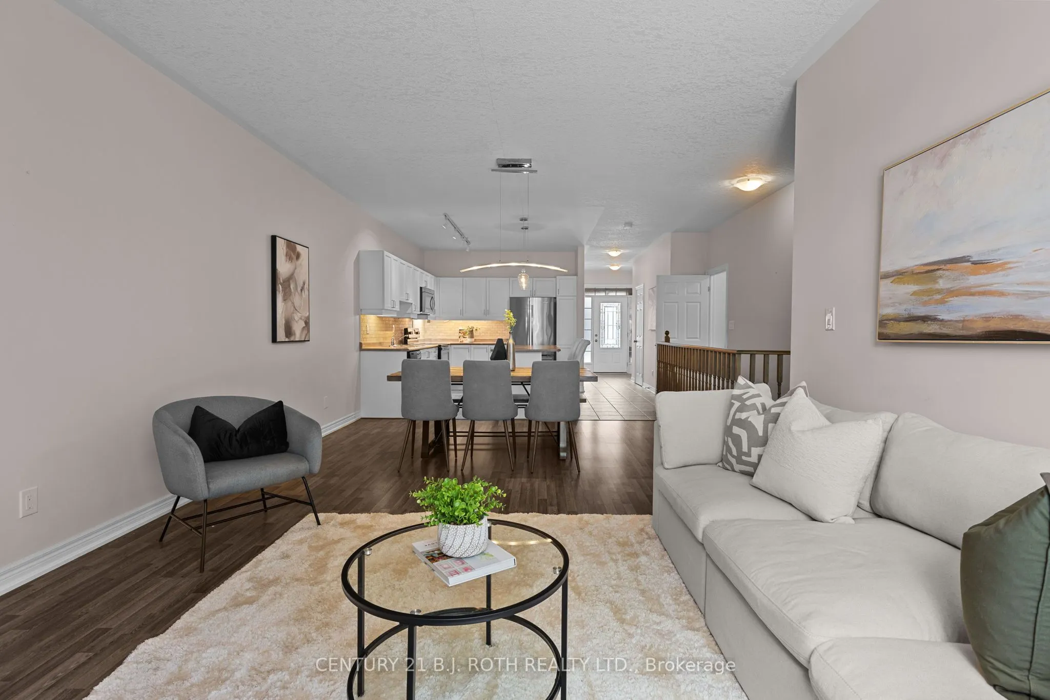8 CANTERBURY Circle