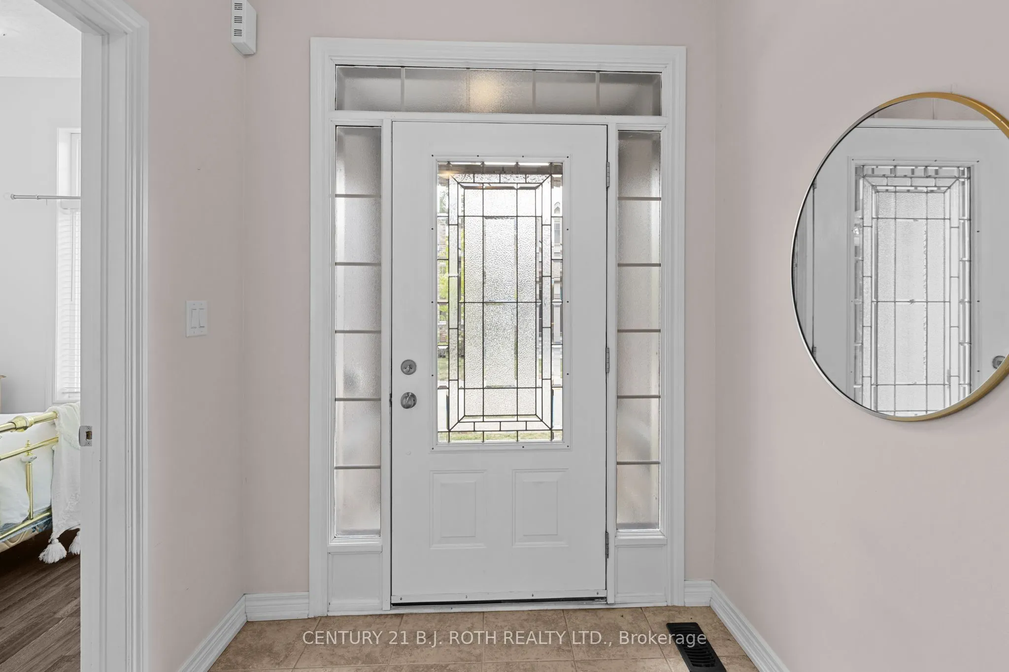 8 CANTERBURY Circle