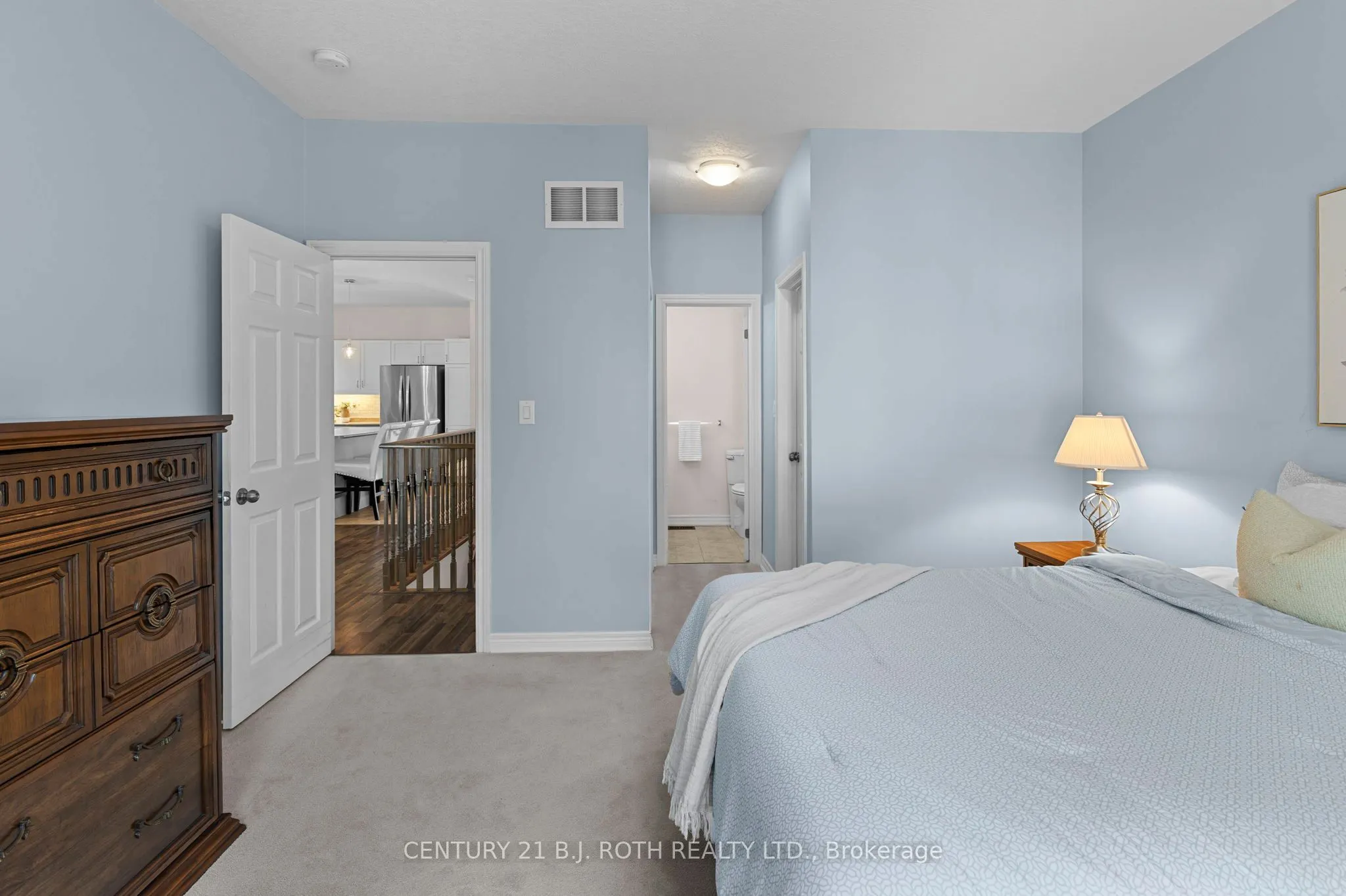 8 CANTERBURY Circle