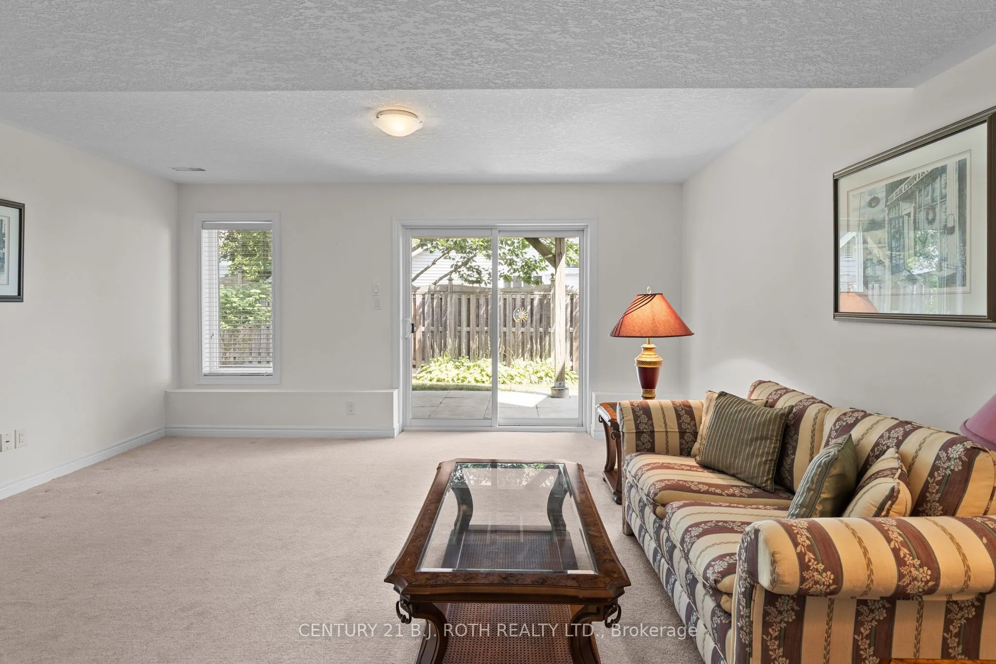 8 CANTERBURY Circle