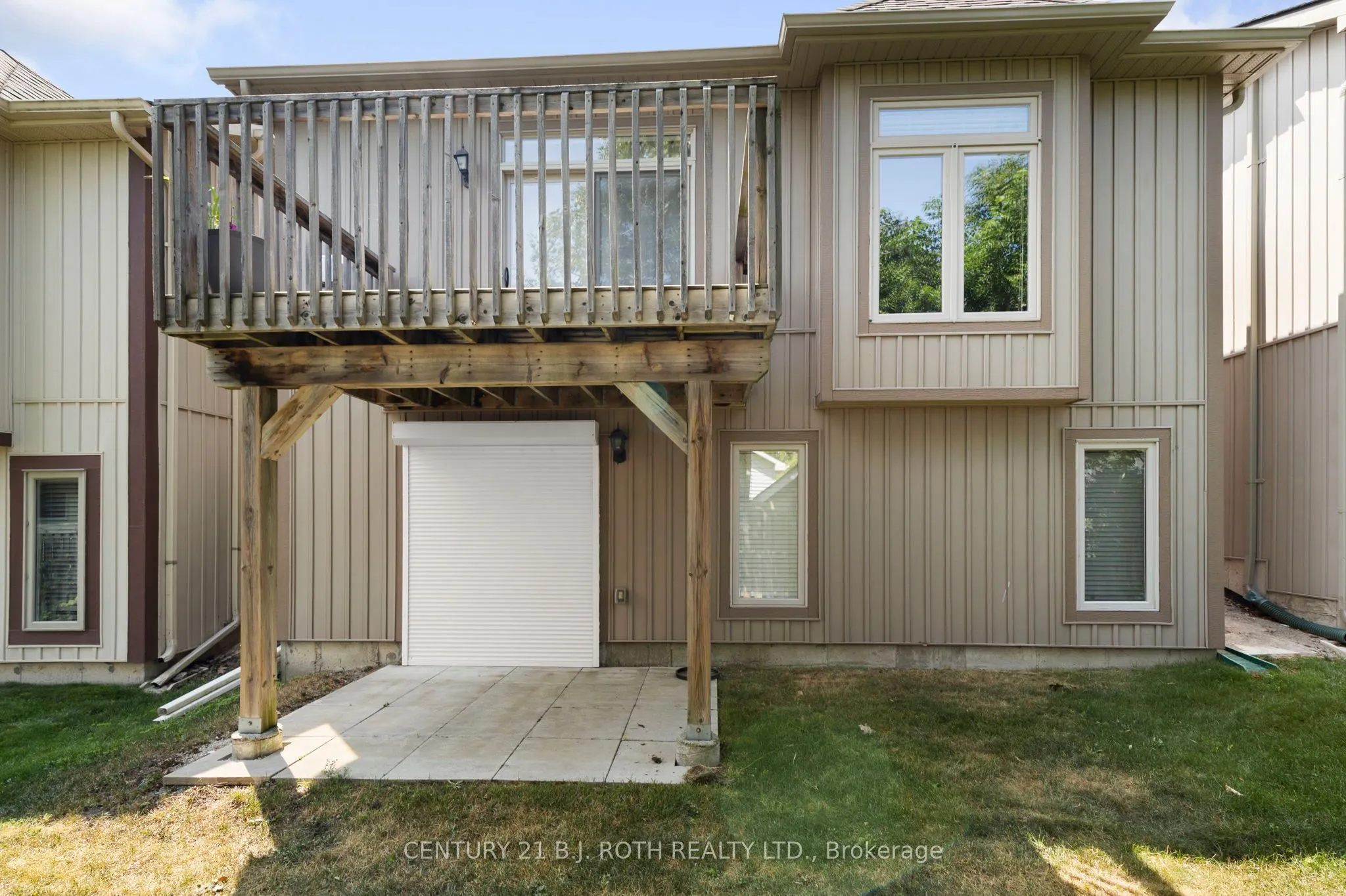 8 CANTERBURY Circle