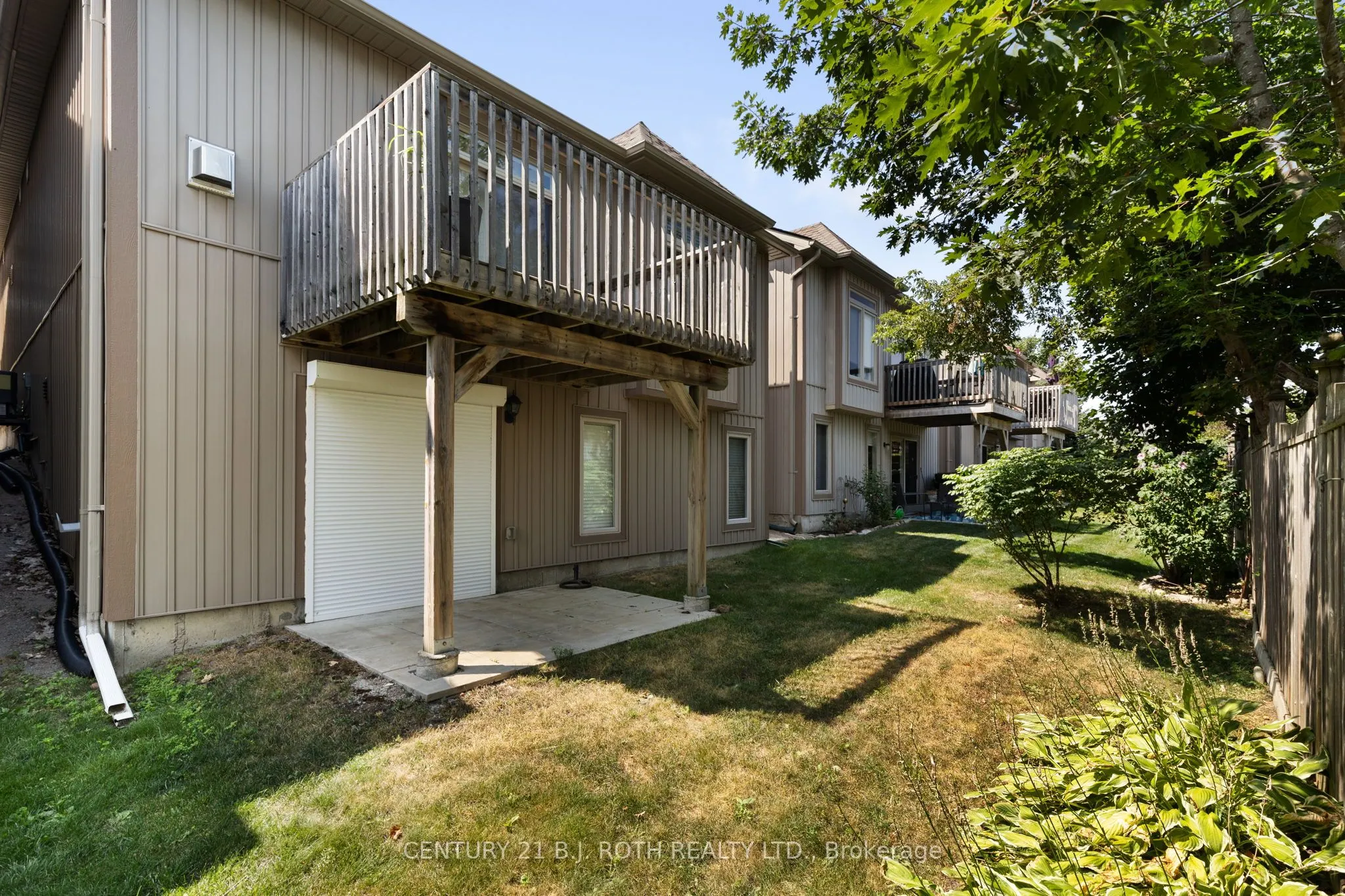 8 CANTERBURY Circle
