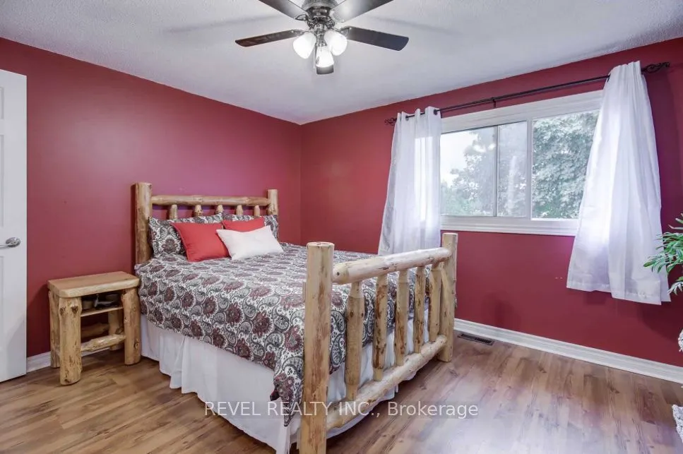 24 Lampman Lane