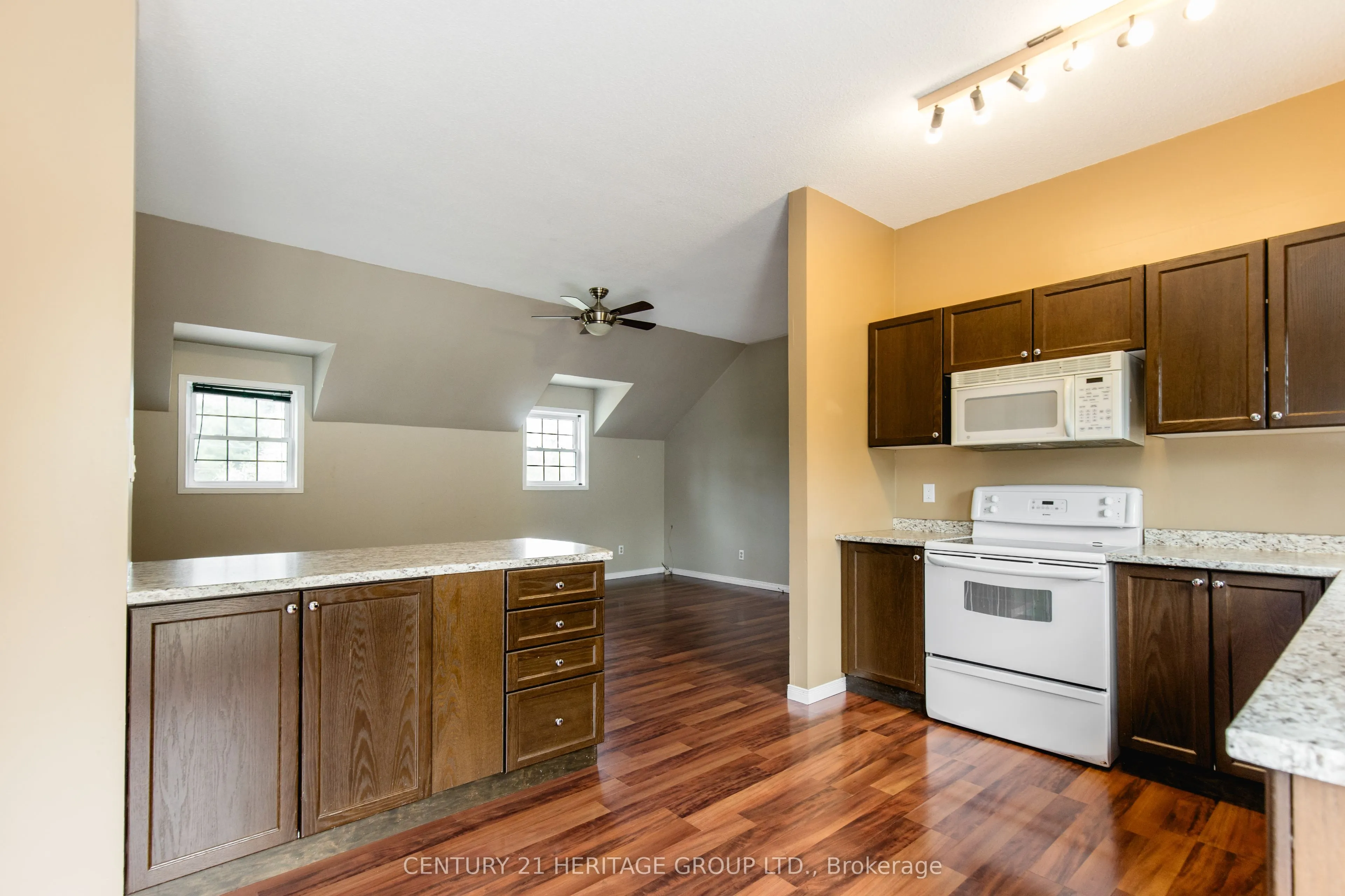 3081 Hogback Road