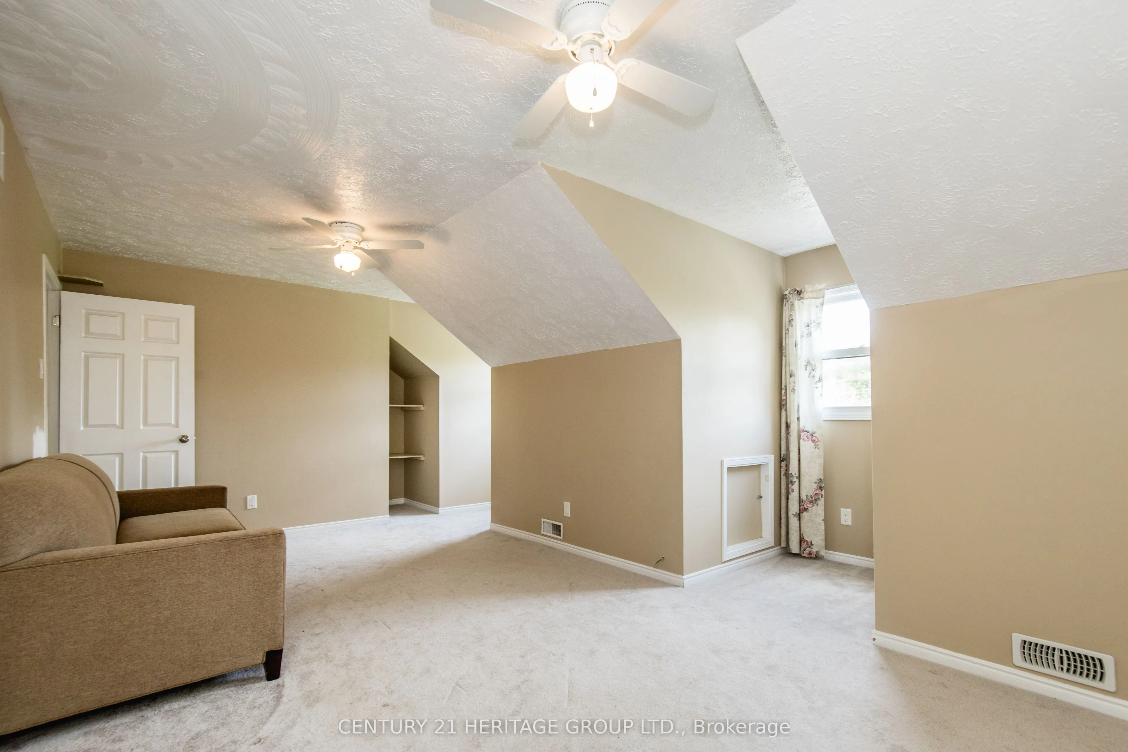 3081 Hogback Road