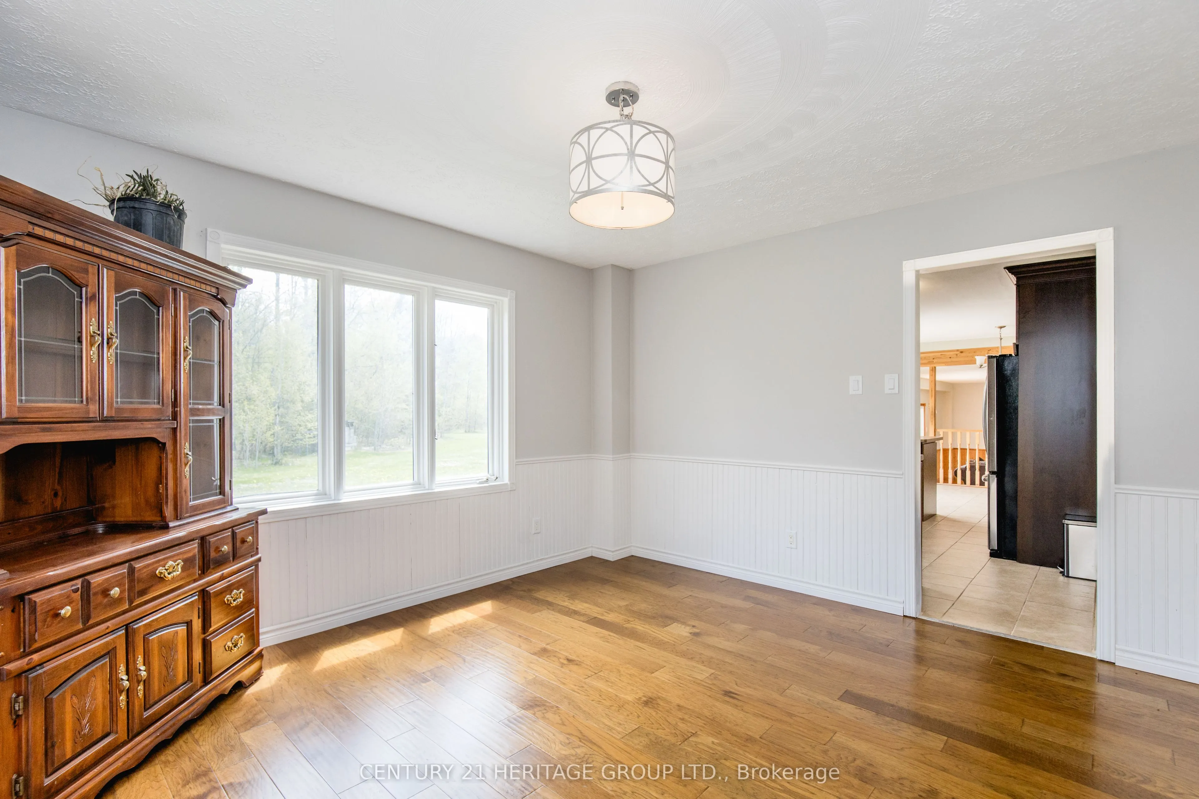 3081 Hogback Road