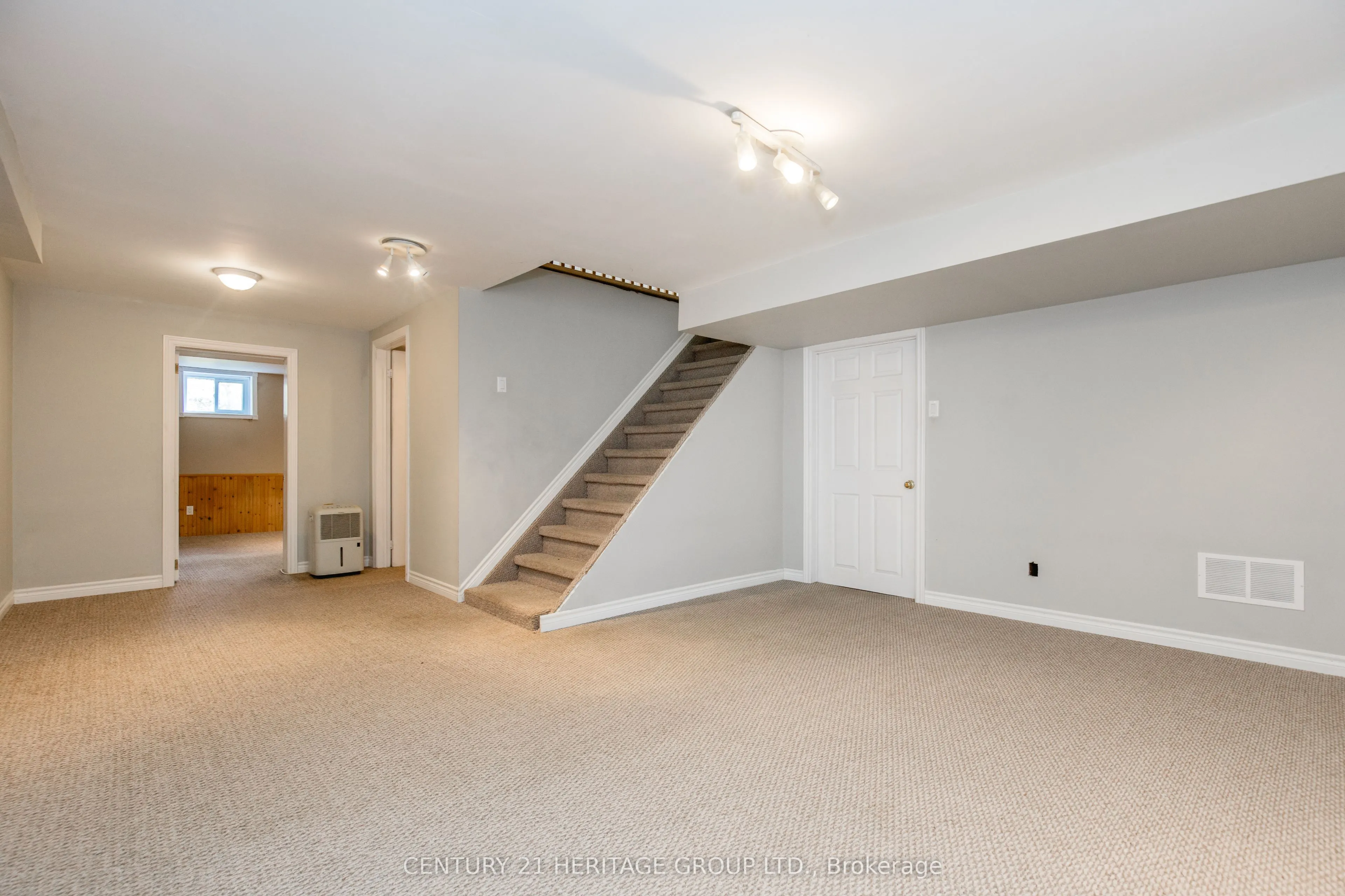 3081 Hogback Road