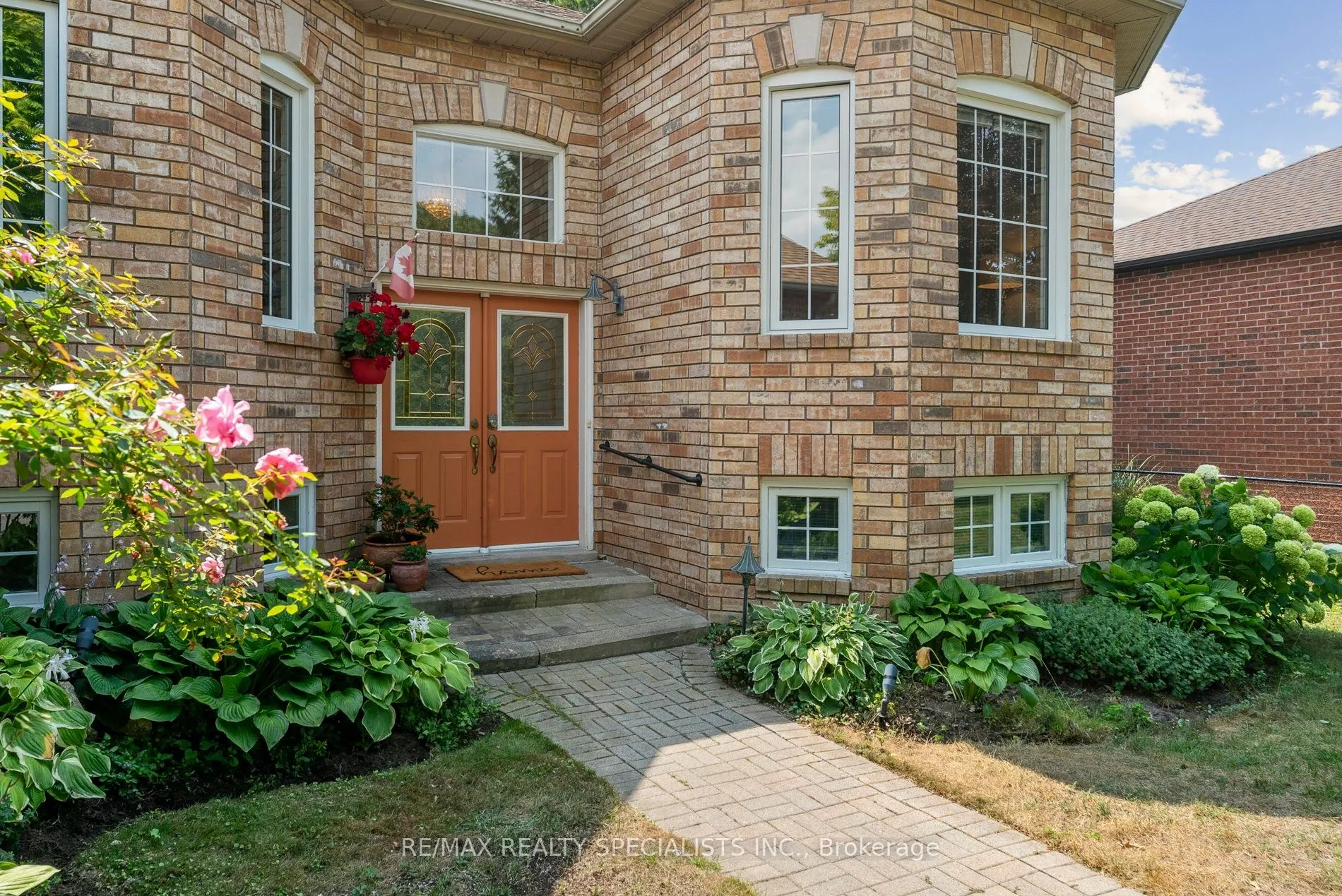 8 Brouwer Crescent