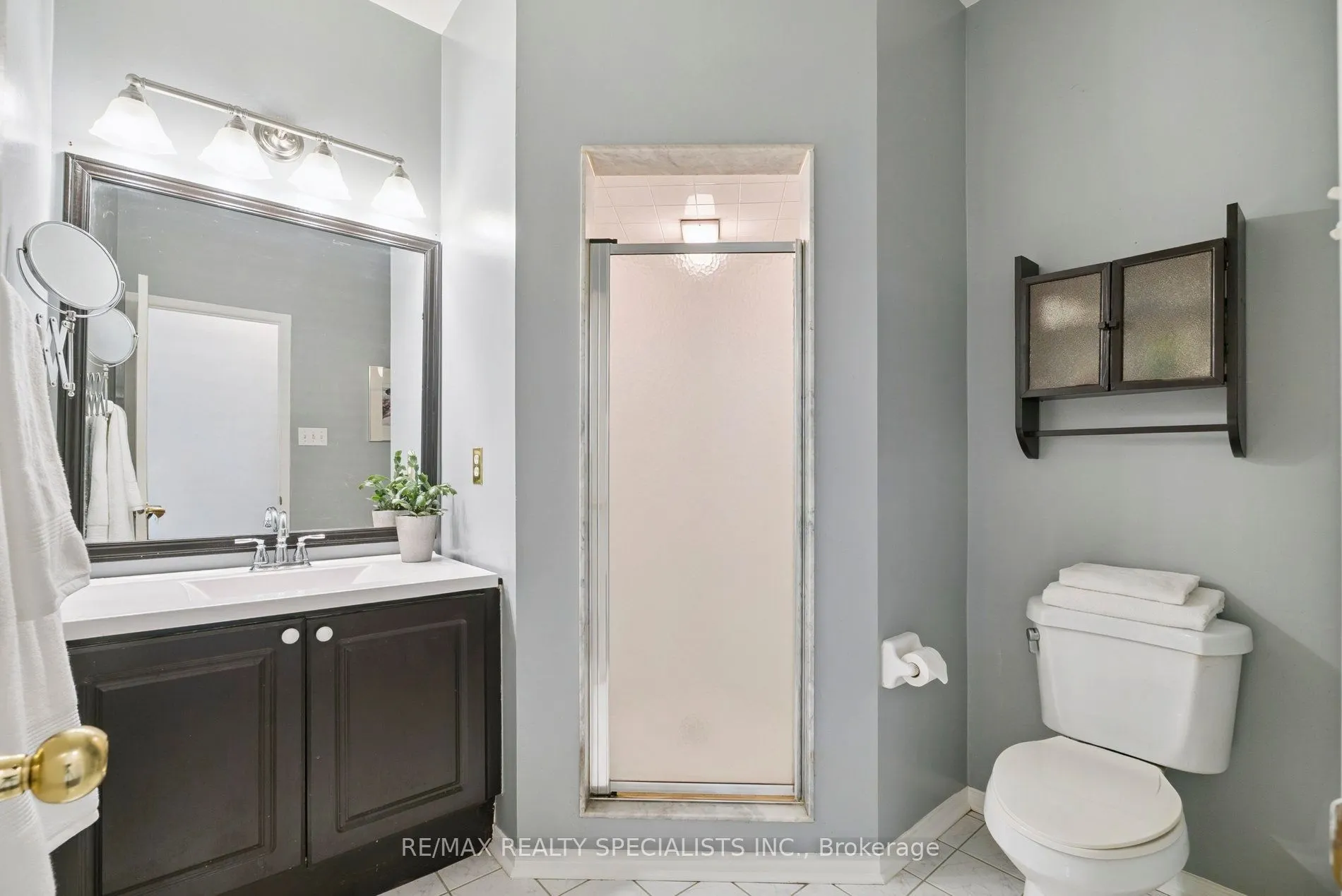 8 Brouwer Crescent