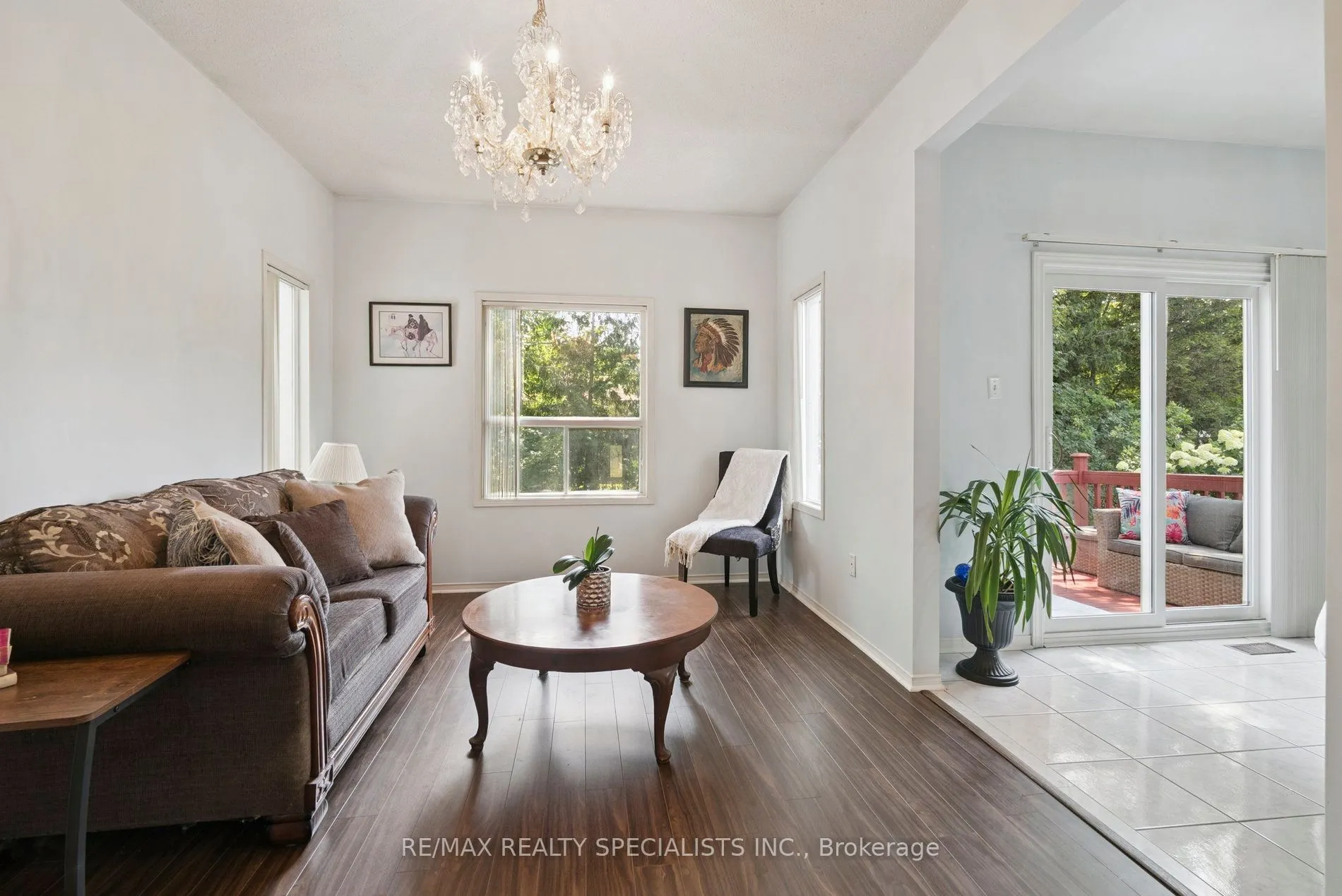 8 Brouwer Crescent