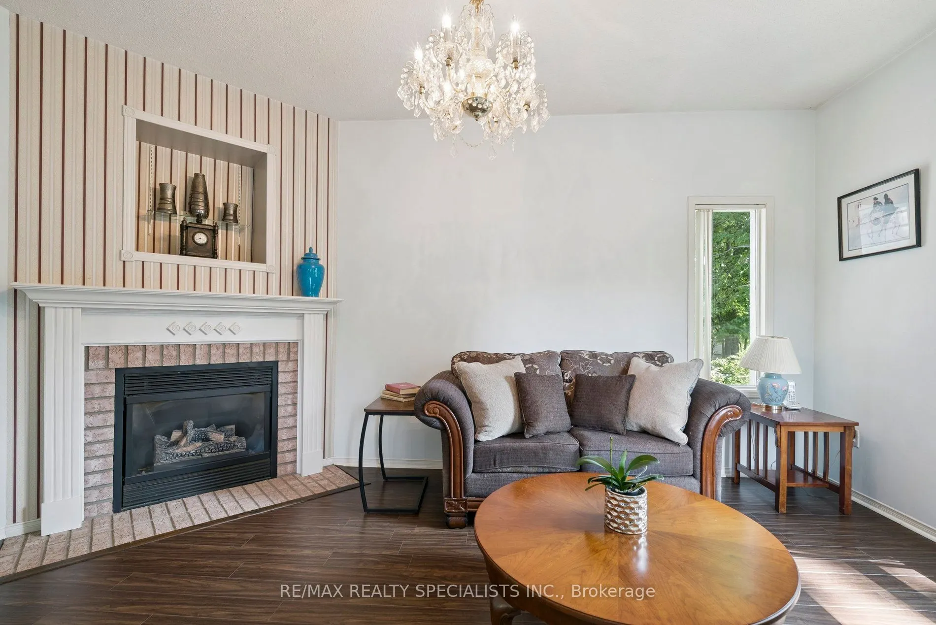 8 Brouwer Crescent
