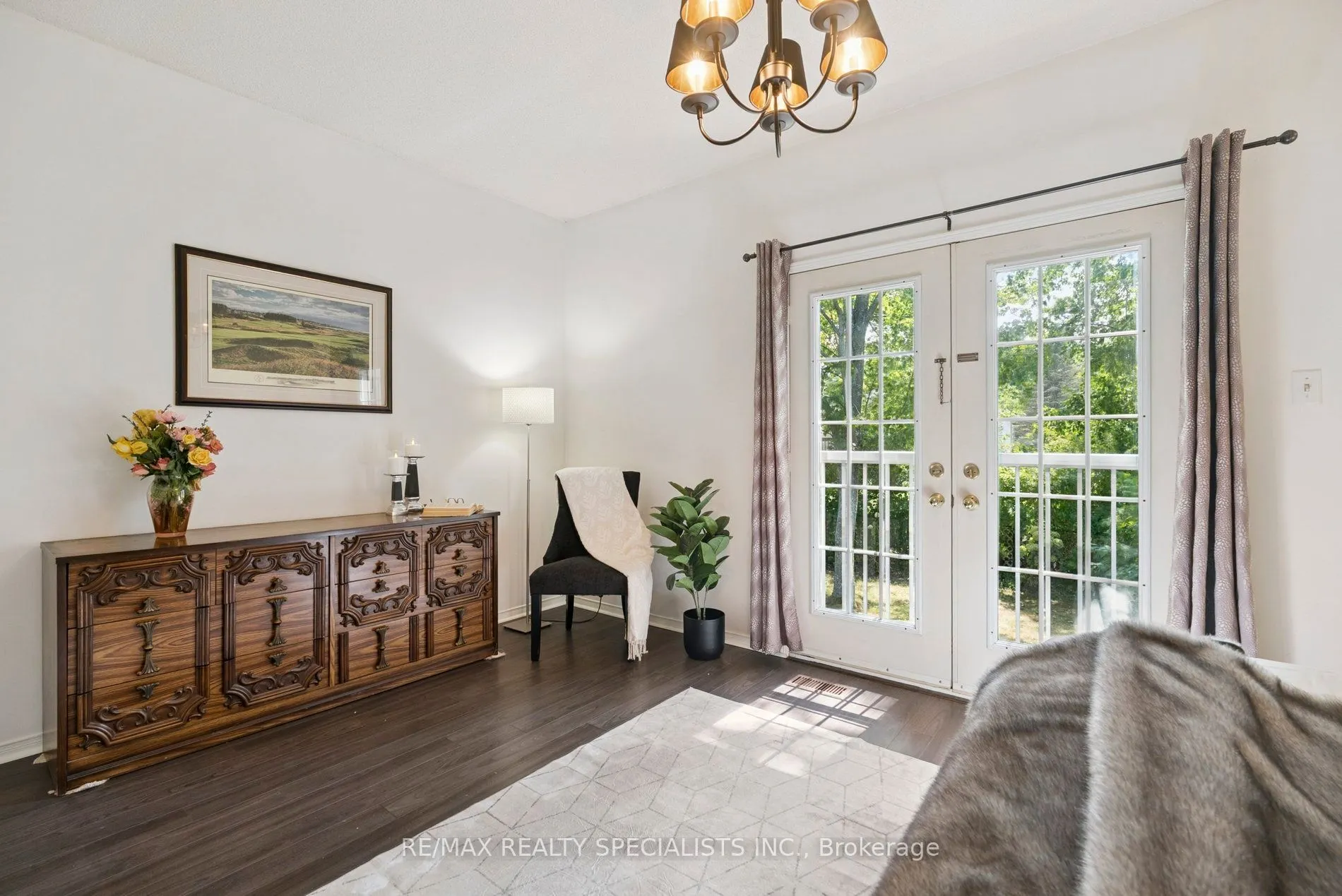 8 Brouwer Crescent