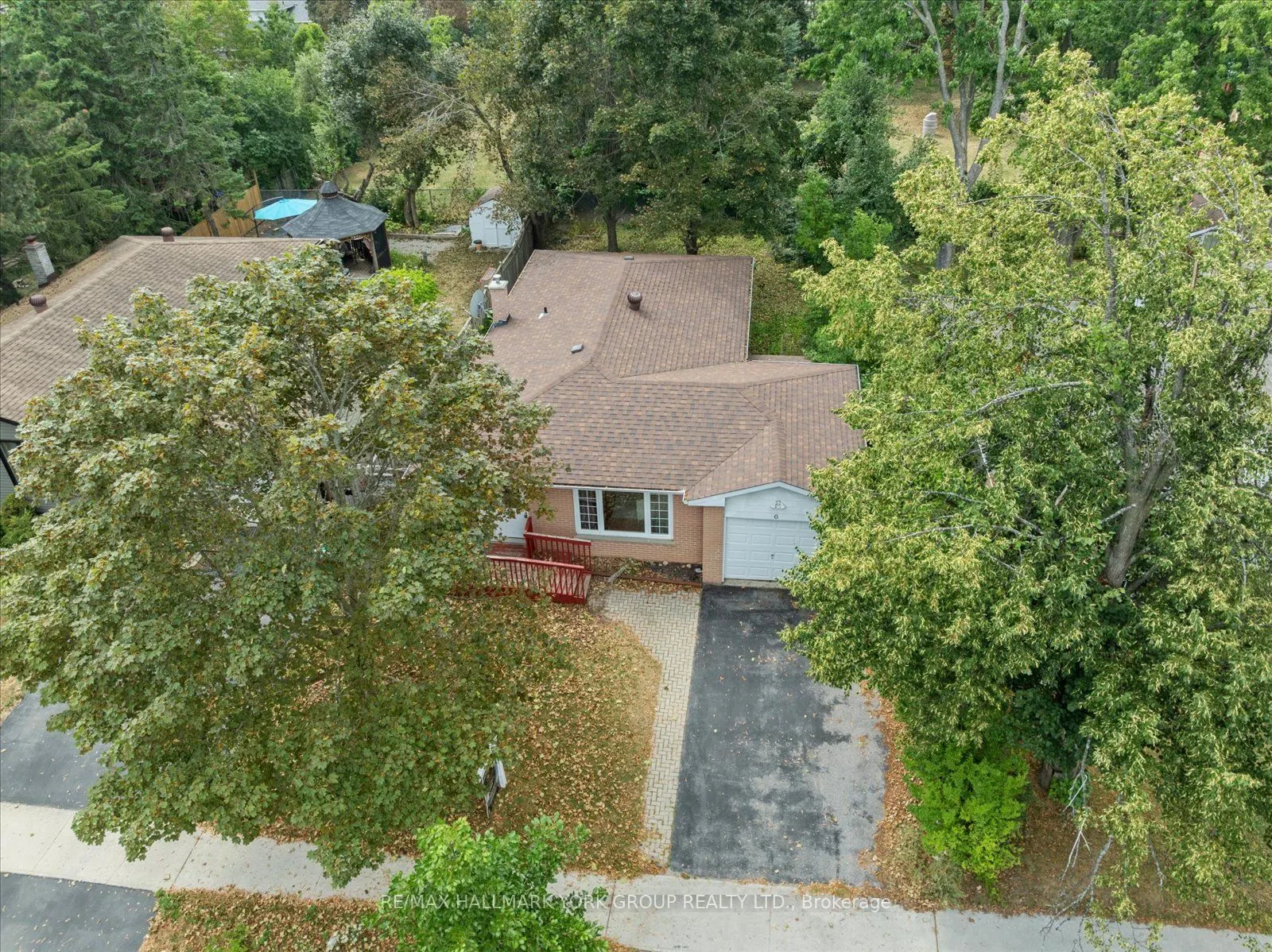 6 Glenecho Drive
