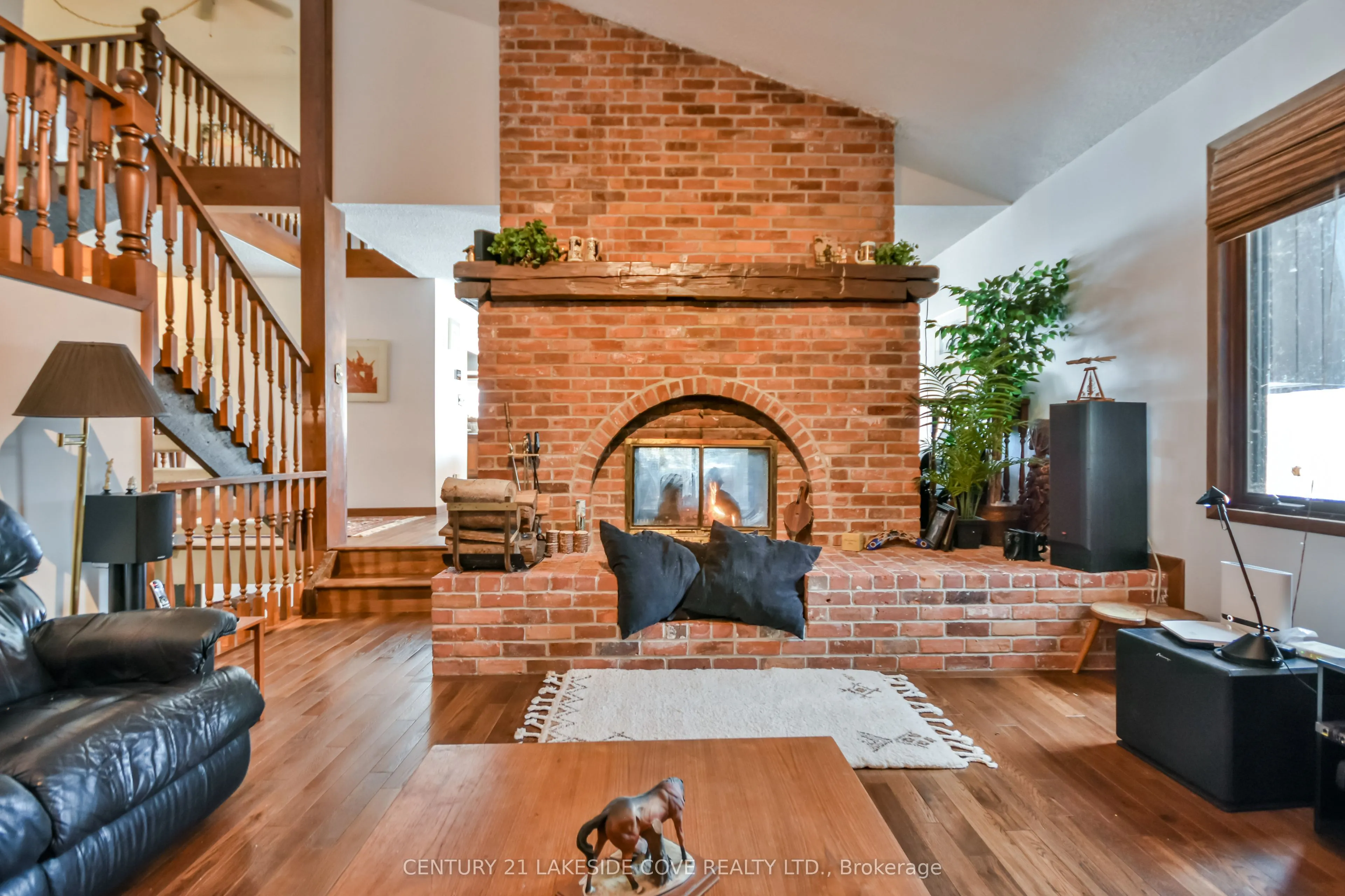 42 Thicketwood Place