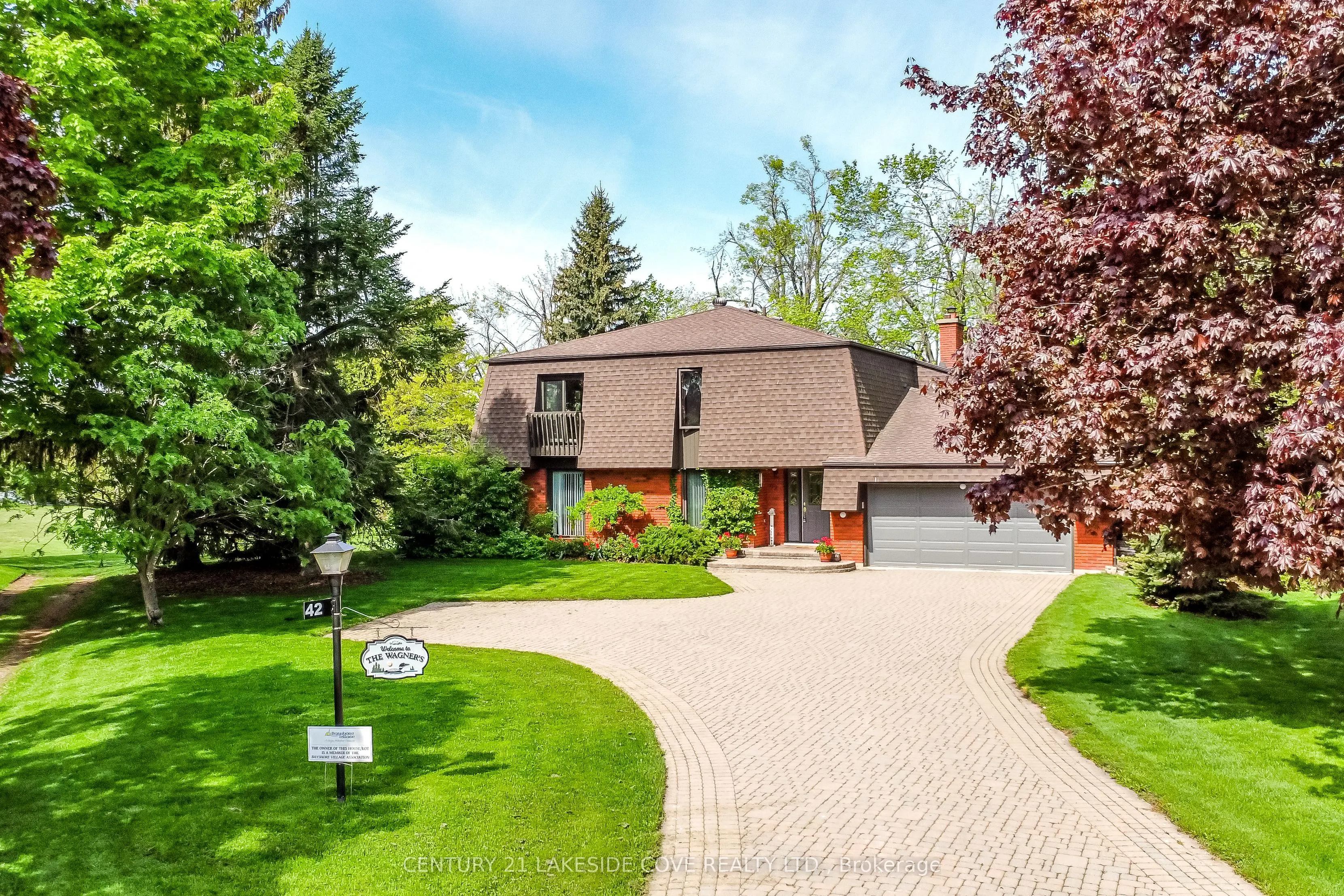 42 Thicketwood Place