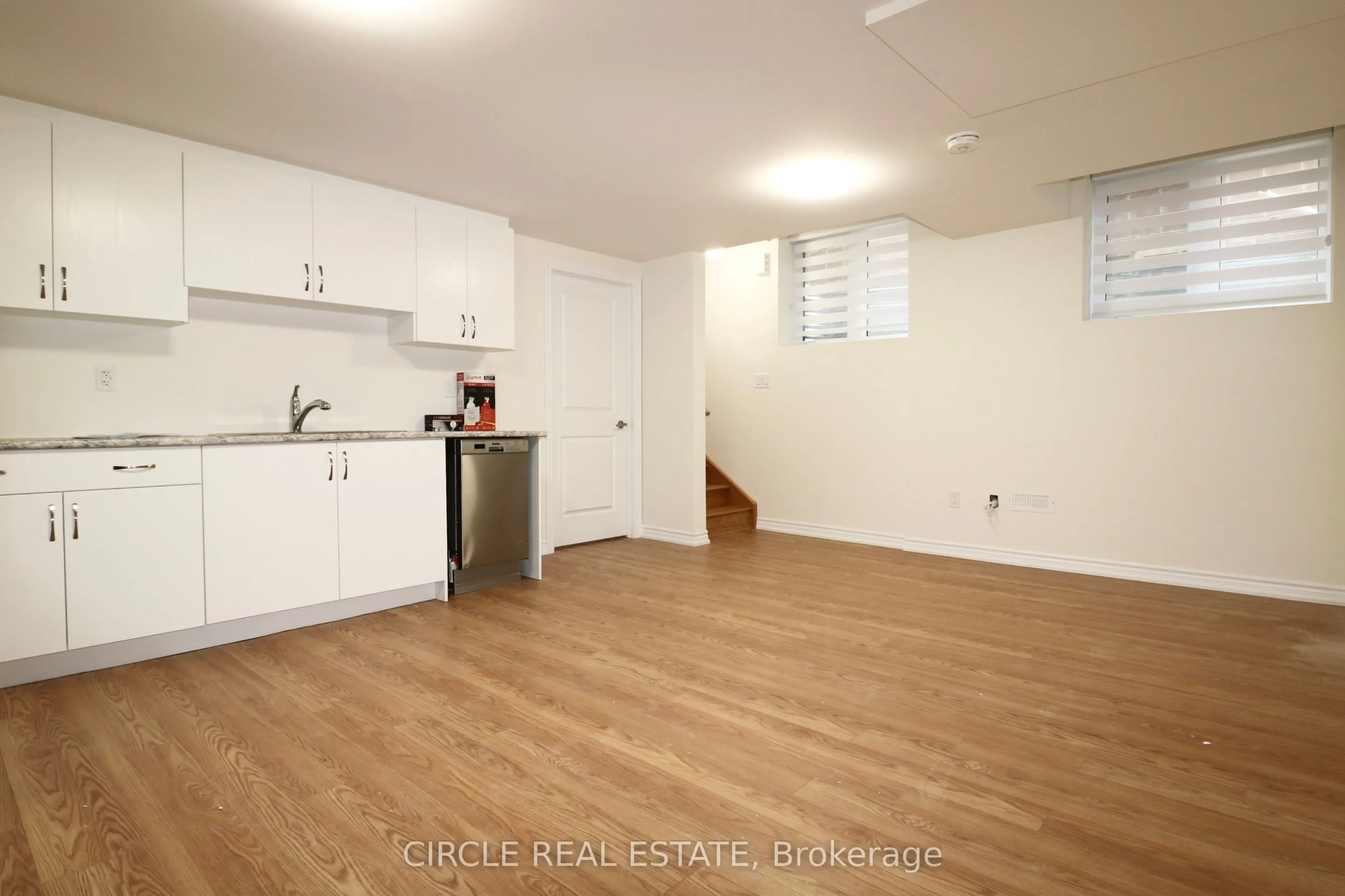 40 Valleybrook Road, #LOWER