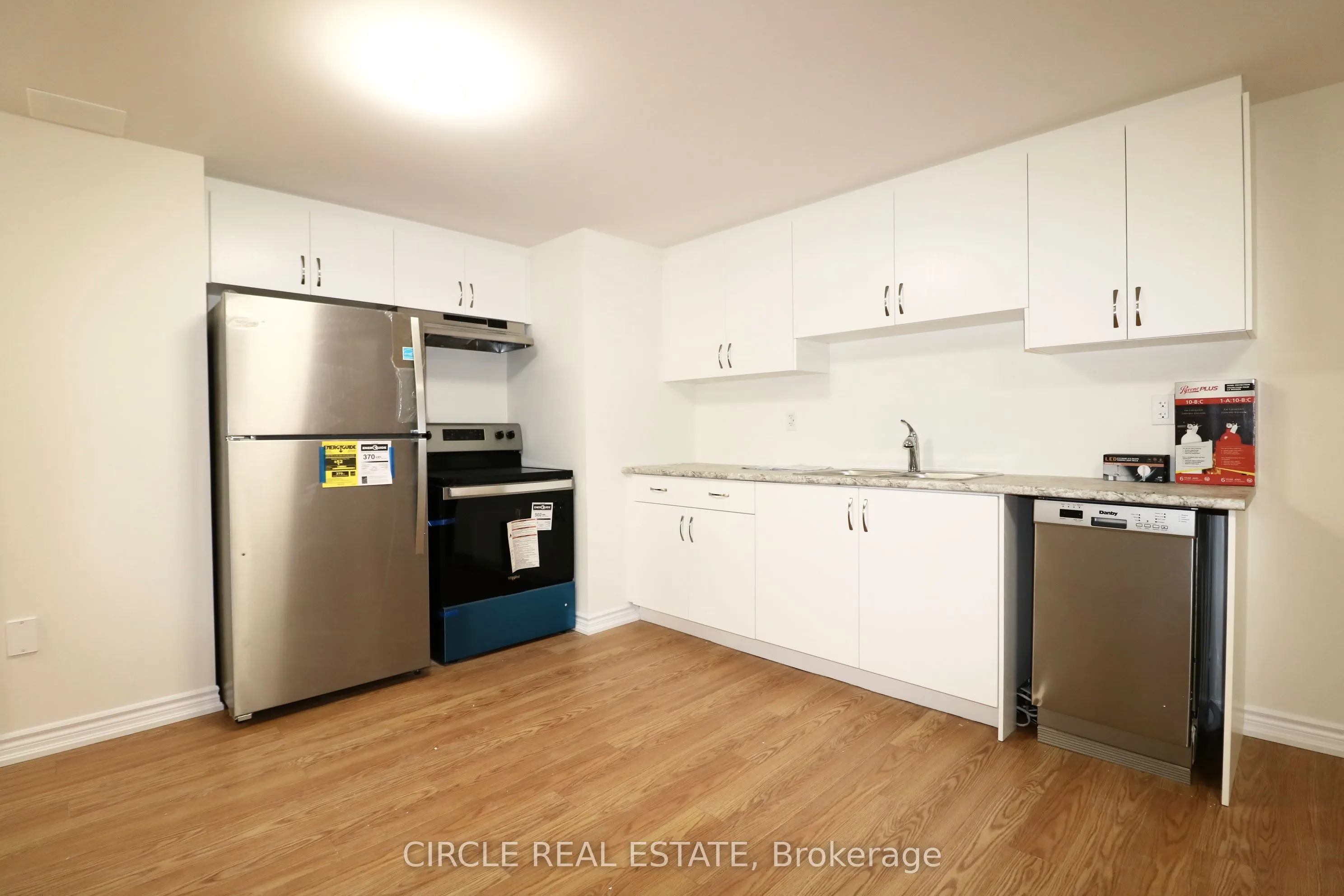 40 Valleybrook Road, #LOWER