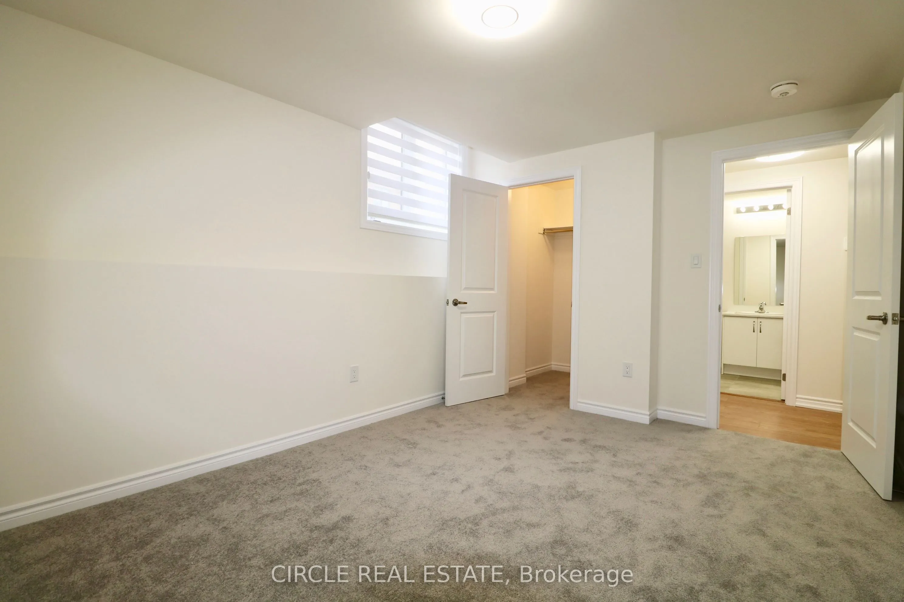 40 Valleybrook Road, #LOWER