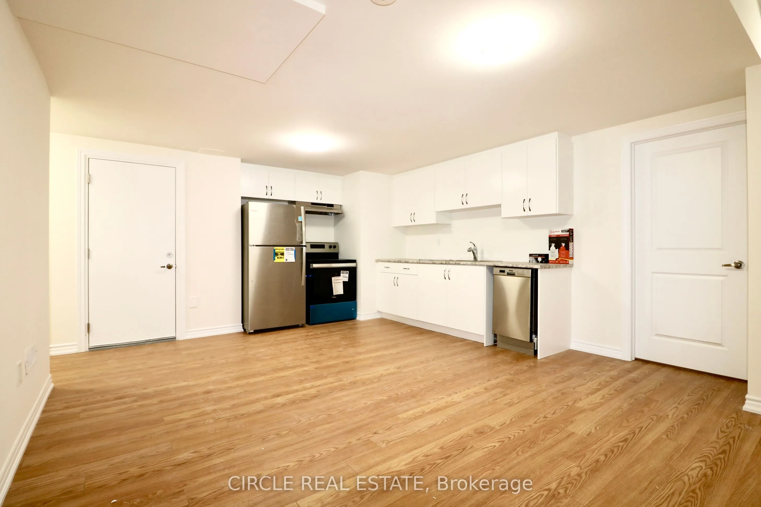 40 Valleybrook Road, #LOWER