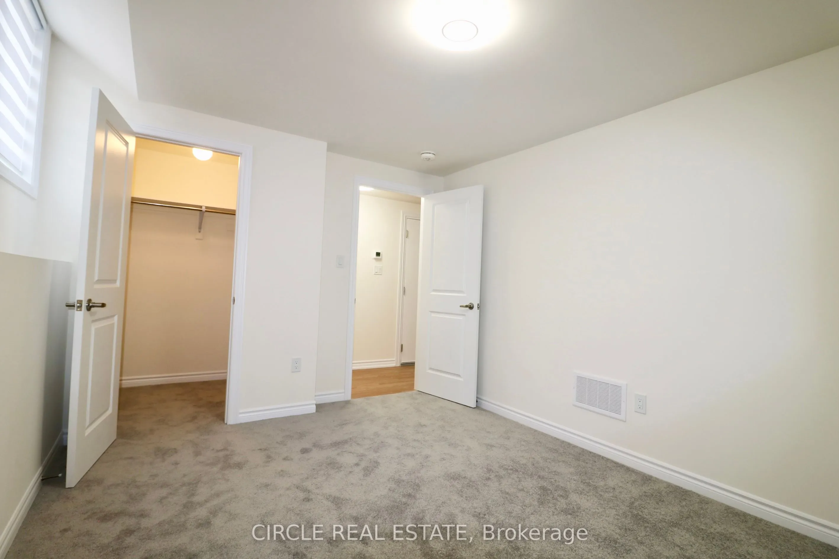 40 Valleybrook Road, #LOWER