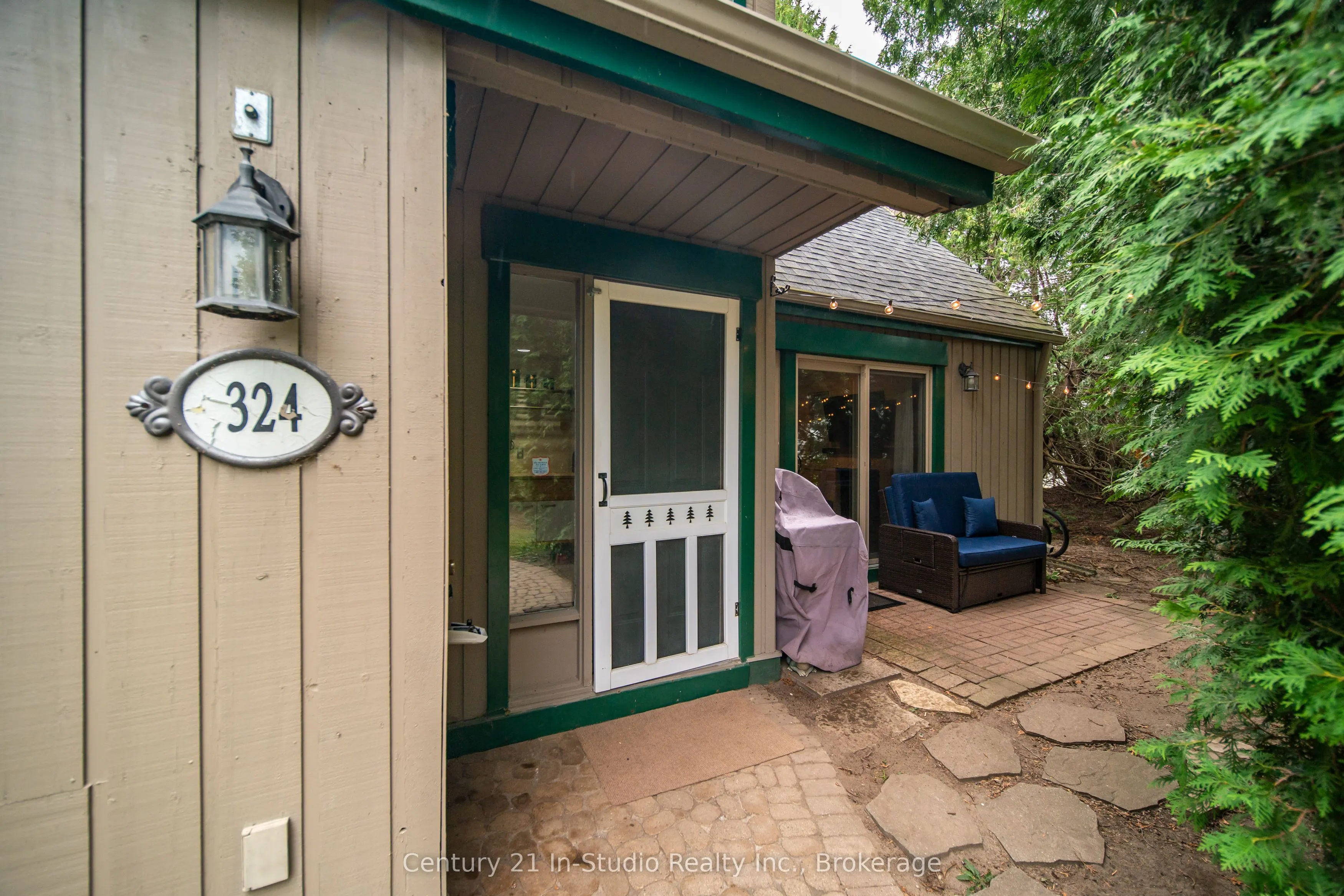 5 Dawson Drive, #324
