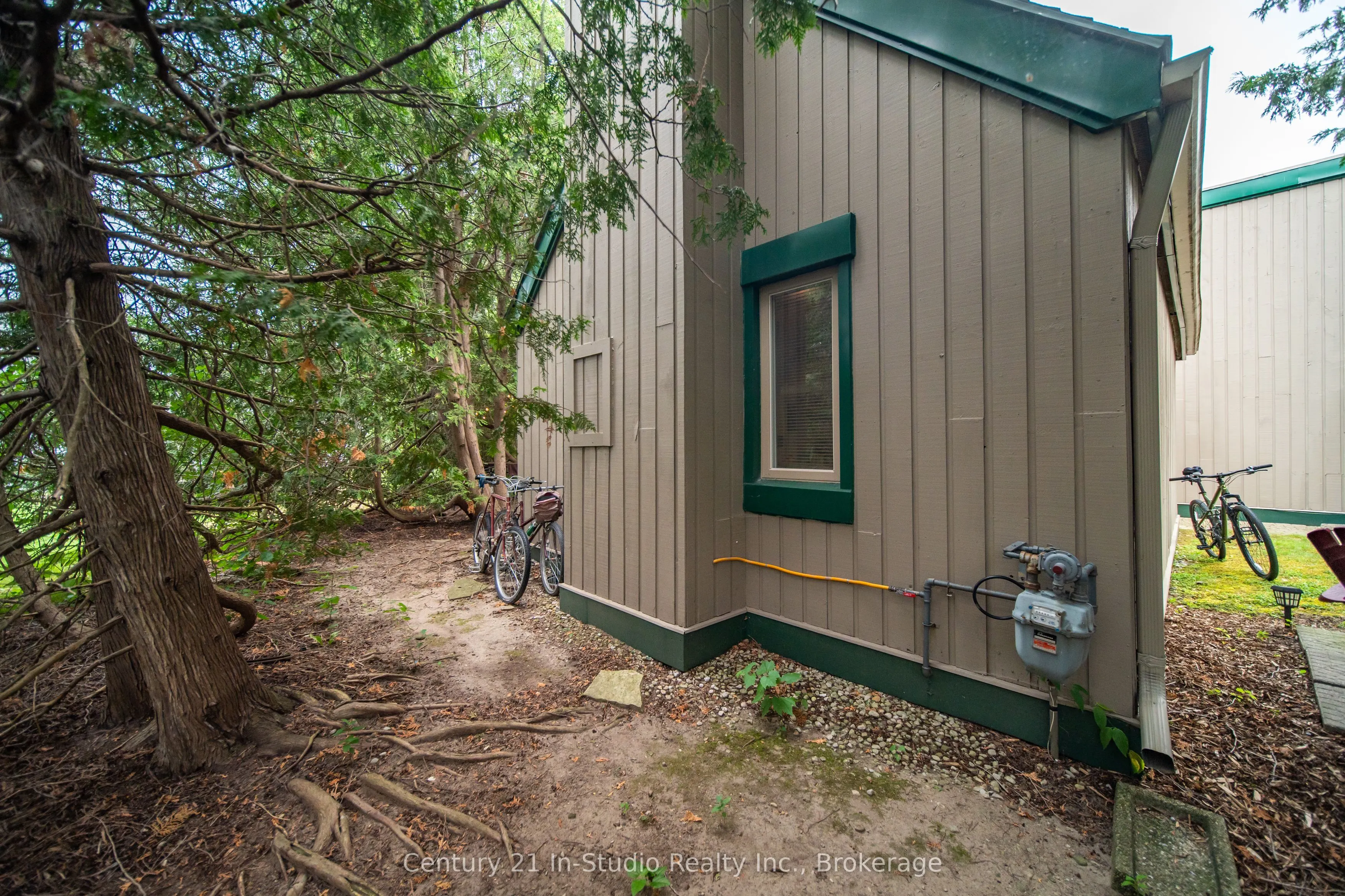 5 Dawson Drive, #324