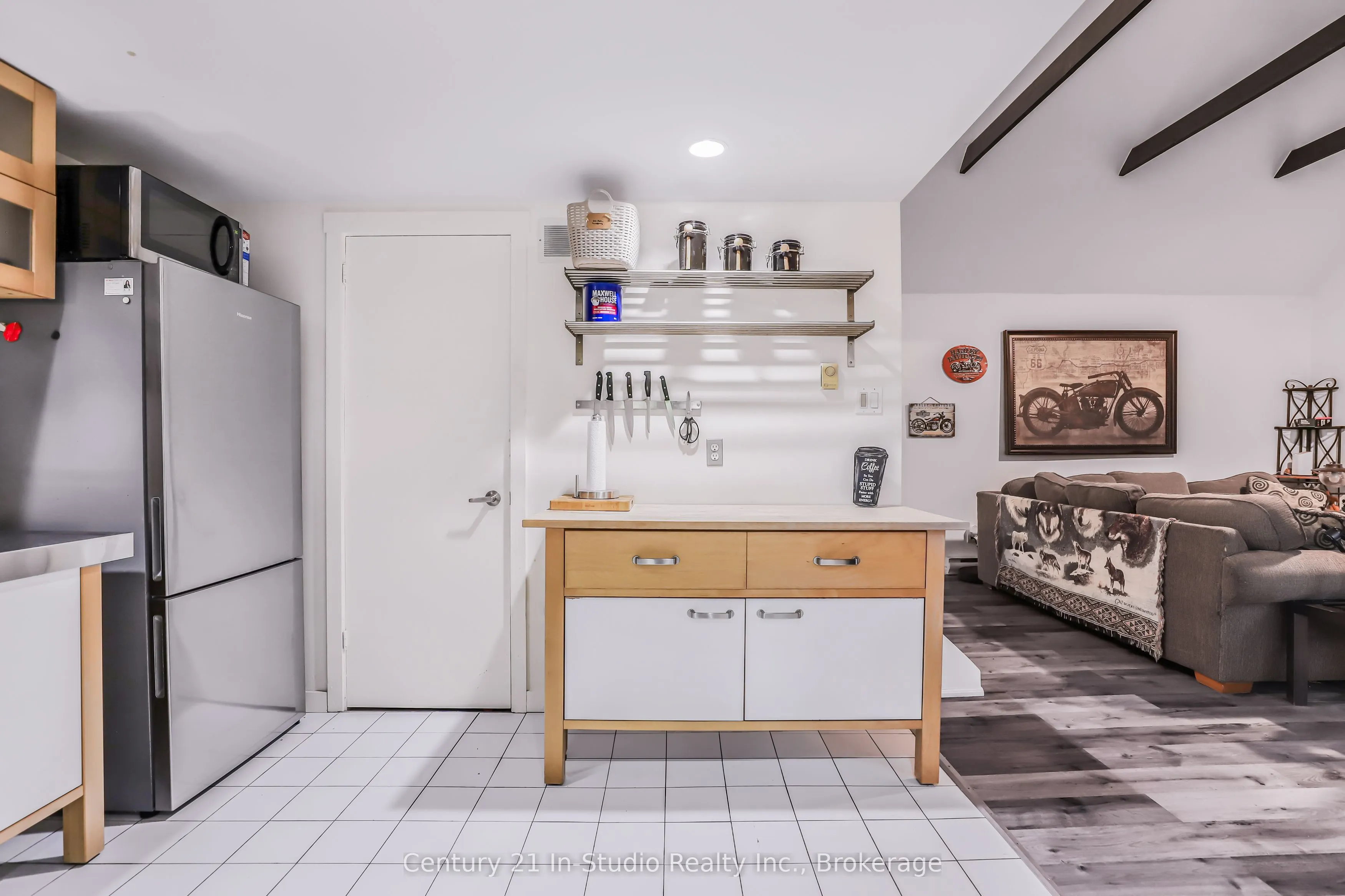 5 Dawson Drive, #324