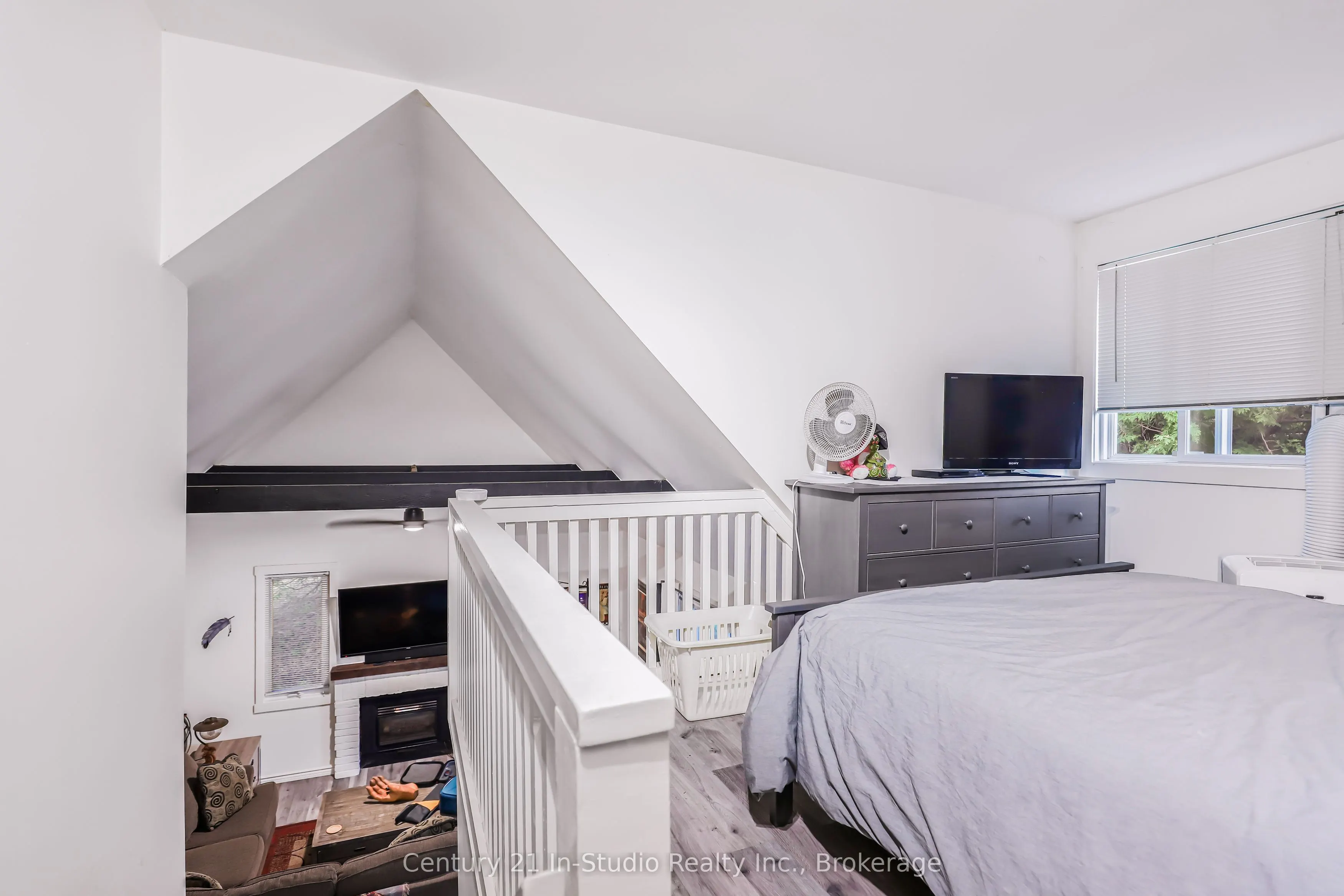 5 Dawson Drive, #324
