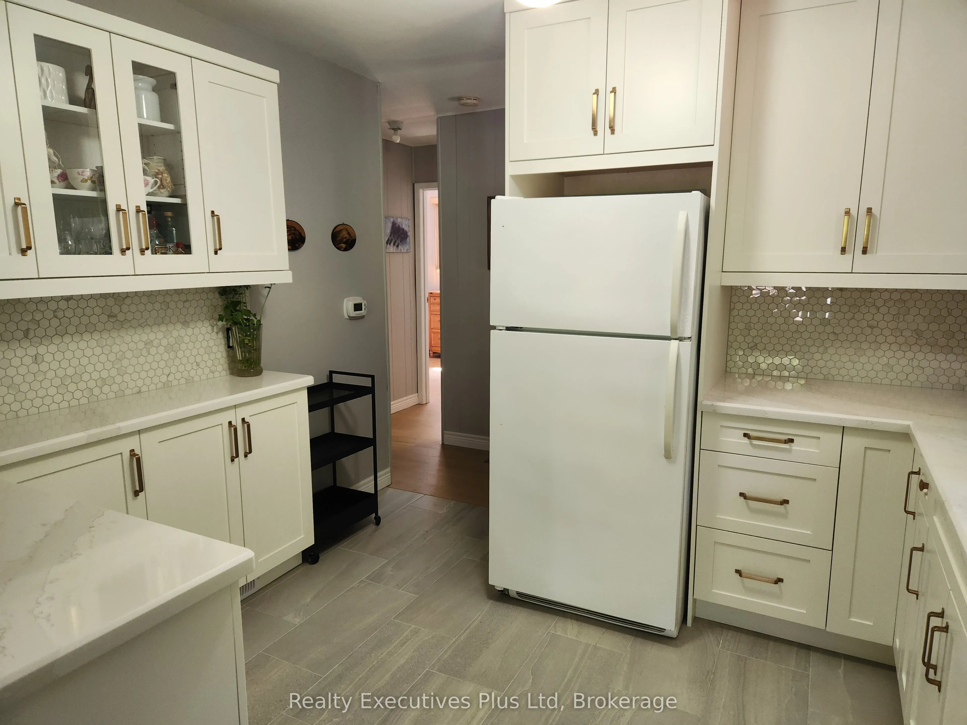 2 Zelia Court