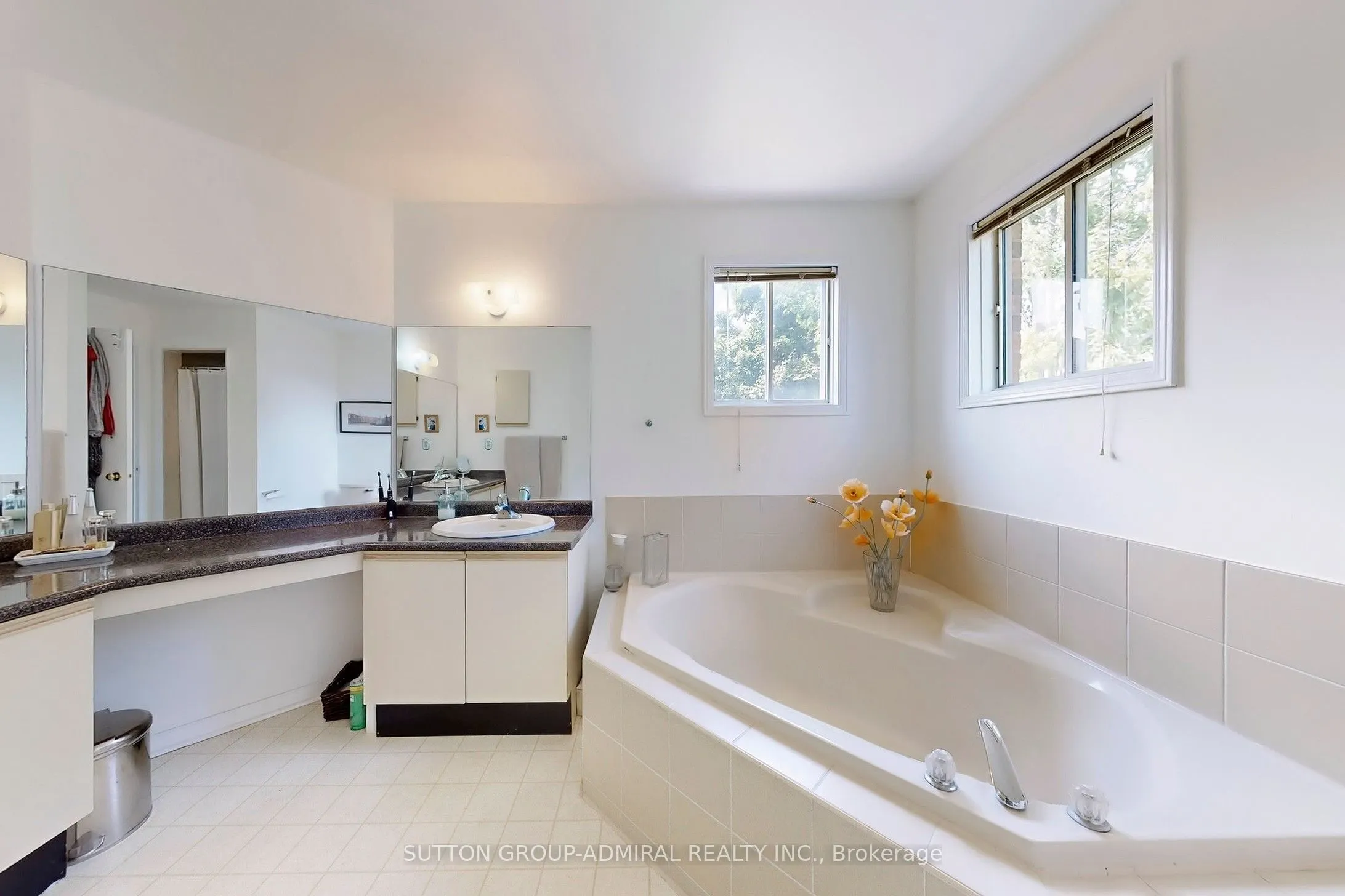 184 Hanmer Street W