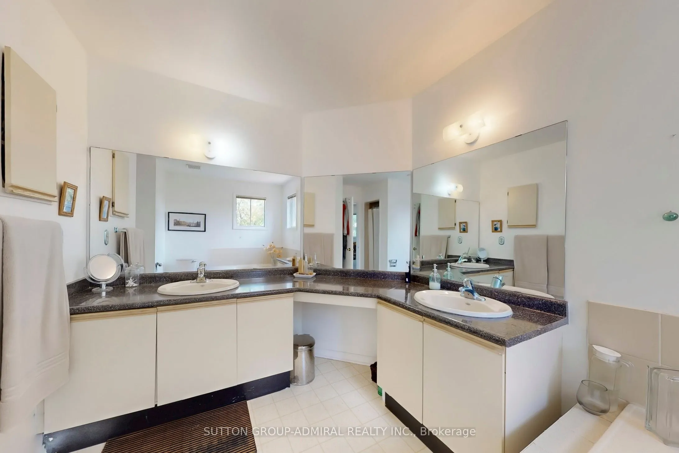 184 Hanmer Street W